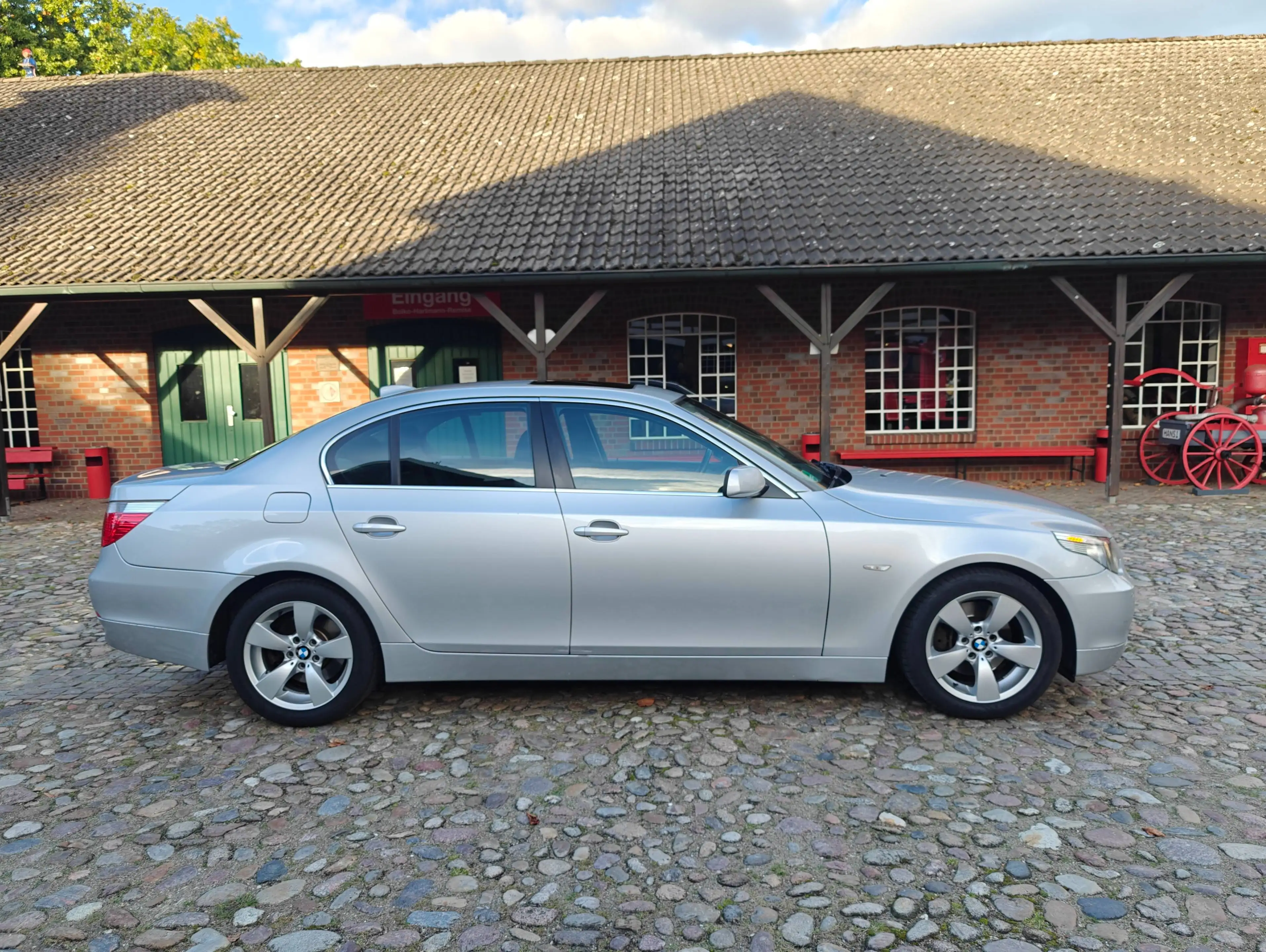 BMW 525 525 i Automatik / Klimaautomatik / SHD — photo 5