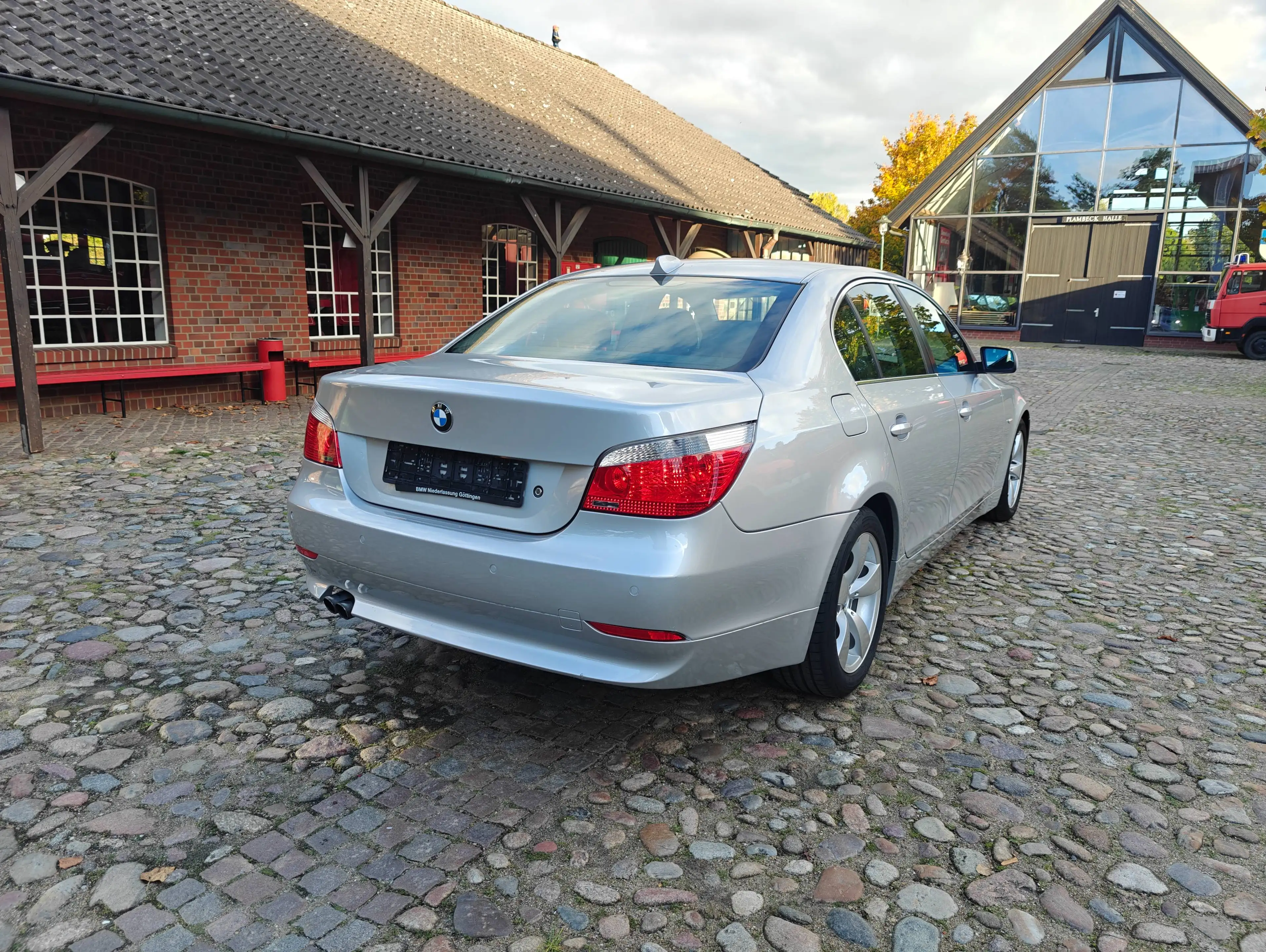 BMW 525 525 i Automatik / Klimaautomatik / SHD — photo 4