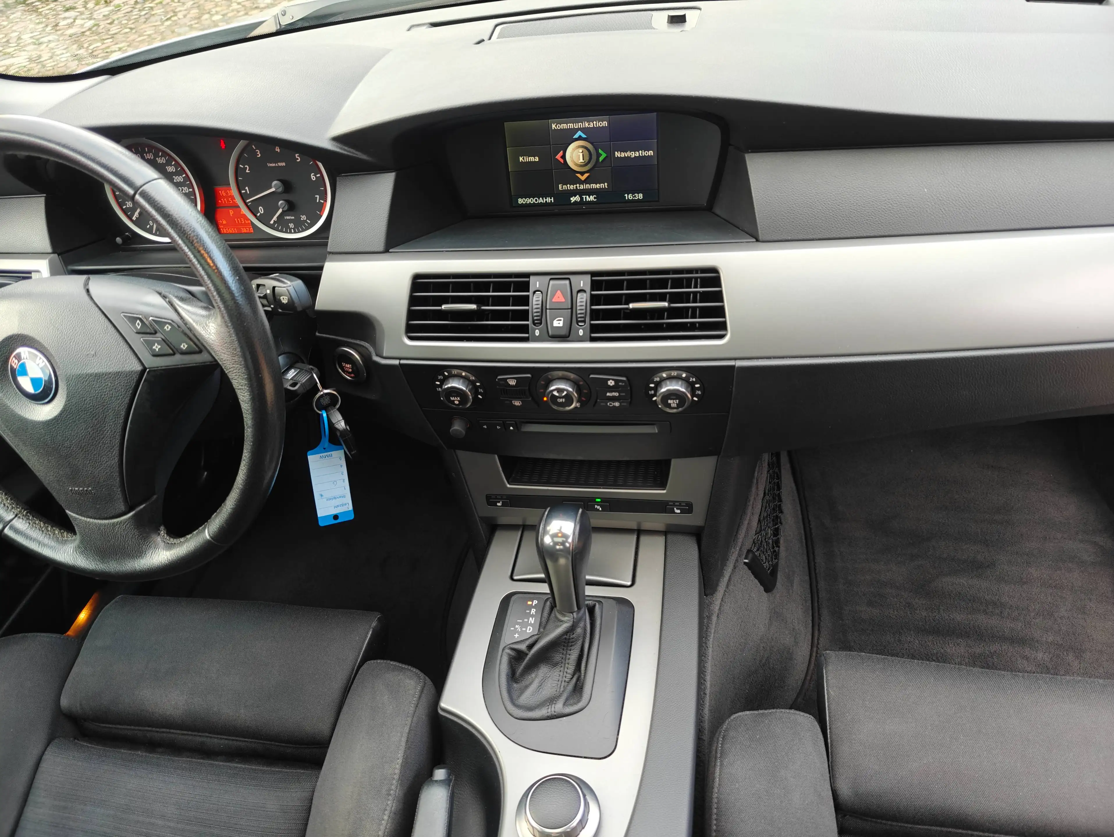 BMW 525 525 i Automatik / Klimaautomatik / SHD — photo 13