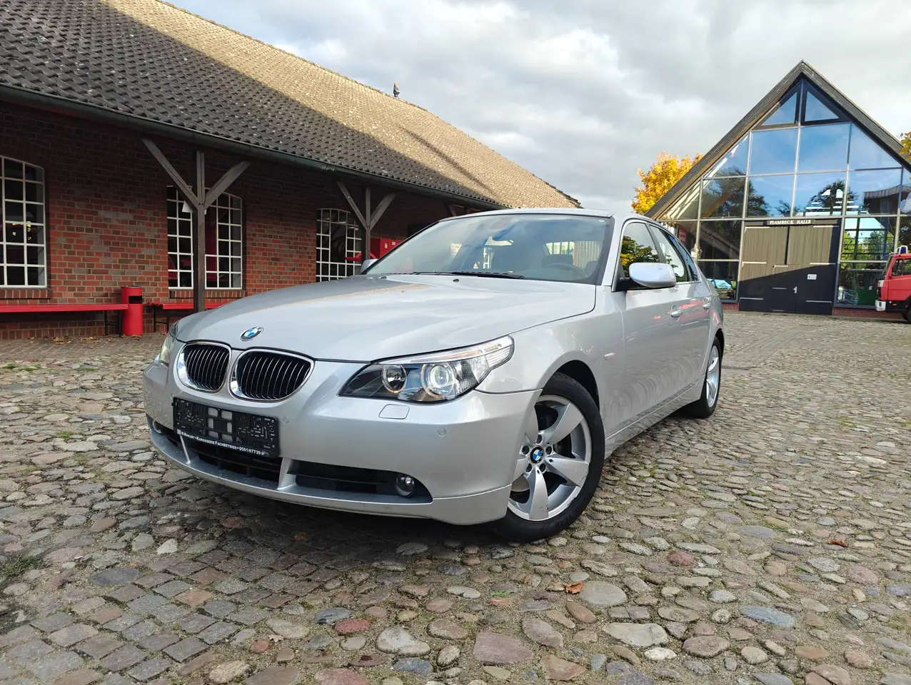 BMW 525