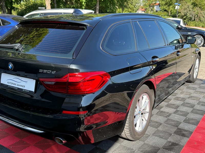 BMW 530 d LUXURY LINE*PANO*KAM*HEAD UP* — photo 13