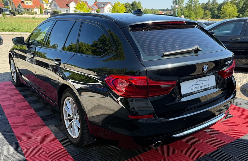 BMW 530 d LUXURY LINE*PANO*KAM*HEAD UP* — photo 15
