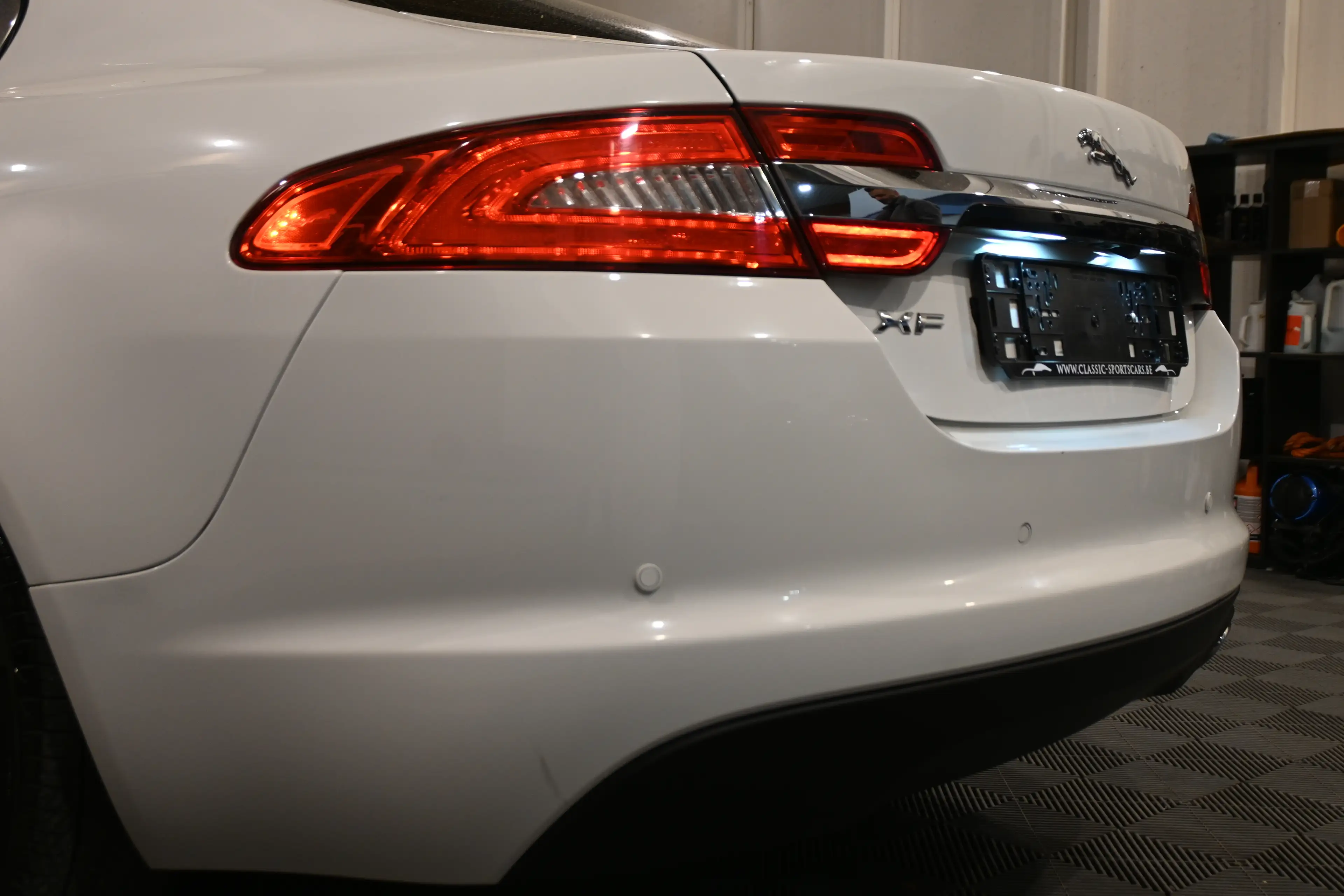 Jaguar XF XF 2.2 D PACK SPORT FACELIFT  / TOIT OUVRANT / CAMERA / XENON / FULL OPTIONS !! — photo 4