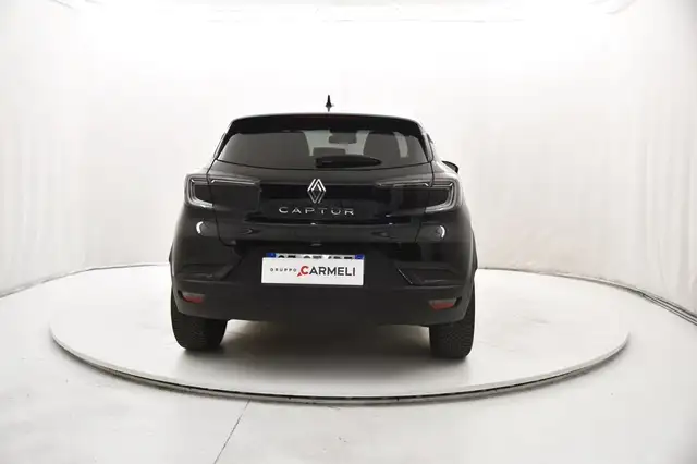 Renault Captur view 4
