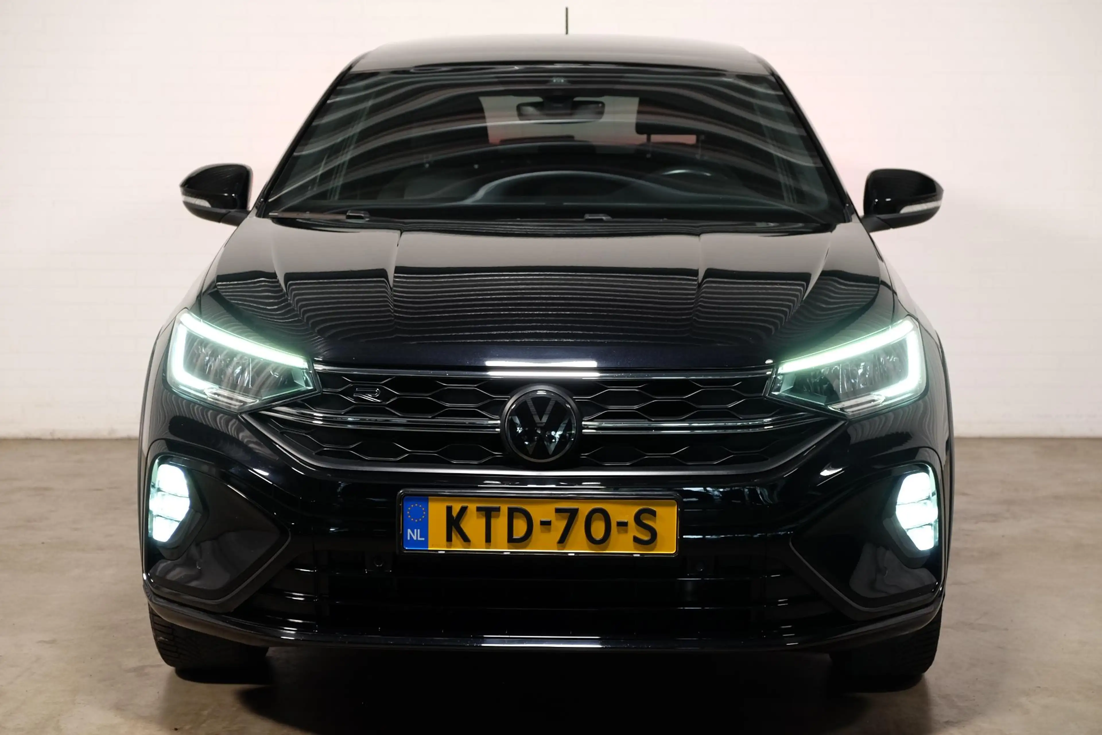 Volkswagen Taigo 1.0 TSI R-Line Business — photo 5