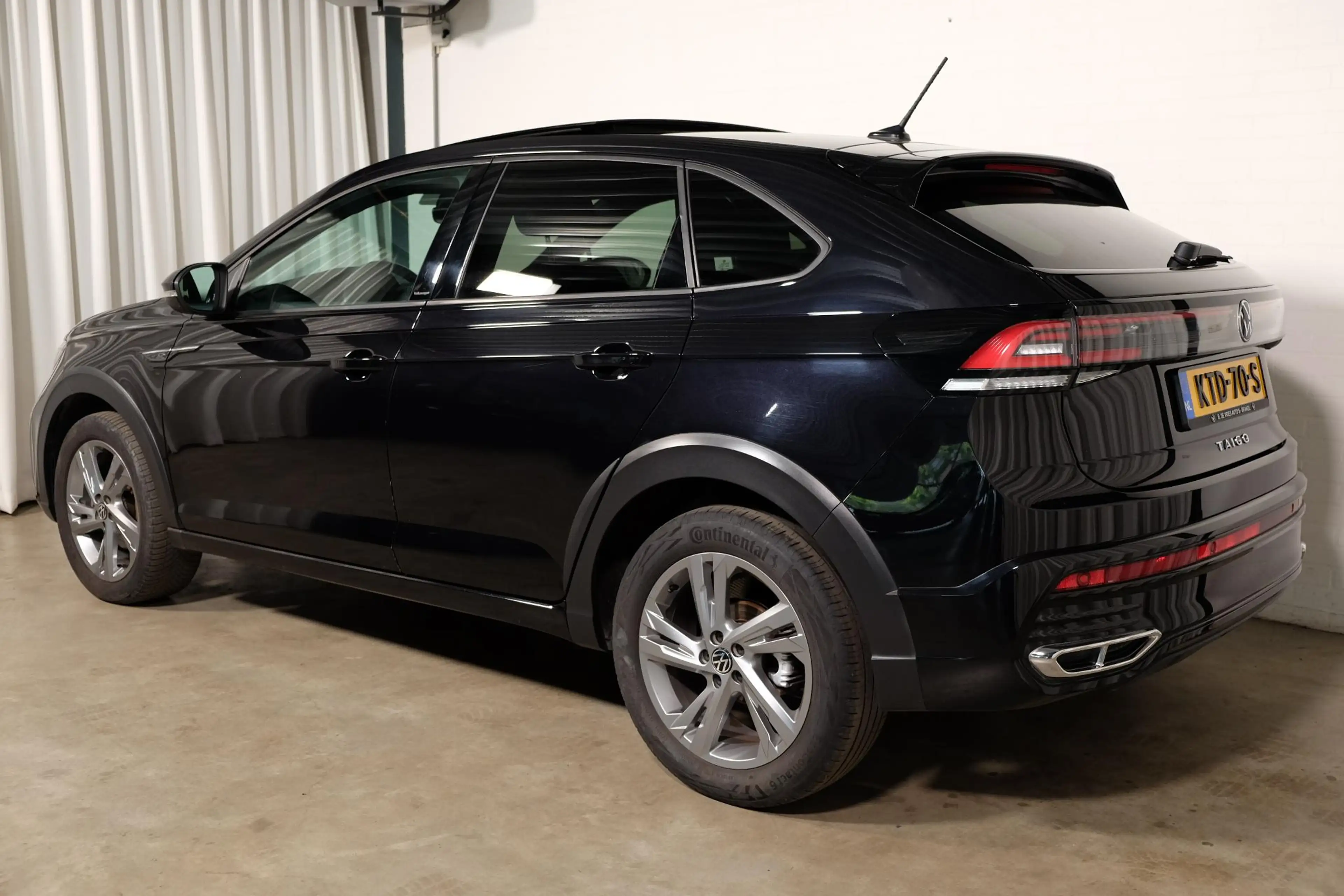 Volkswagen Taigo 1.0 TSI R-Line Business — photo 4