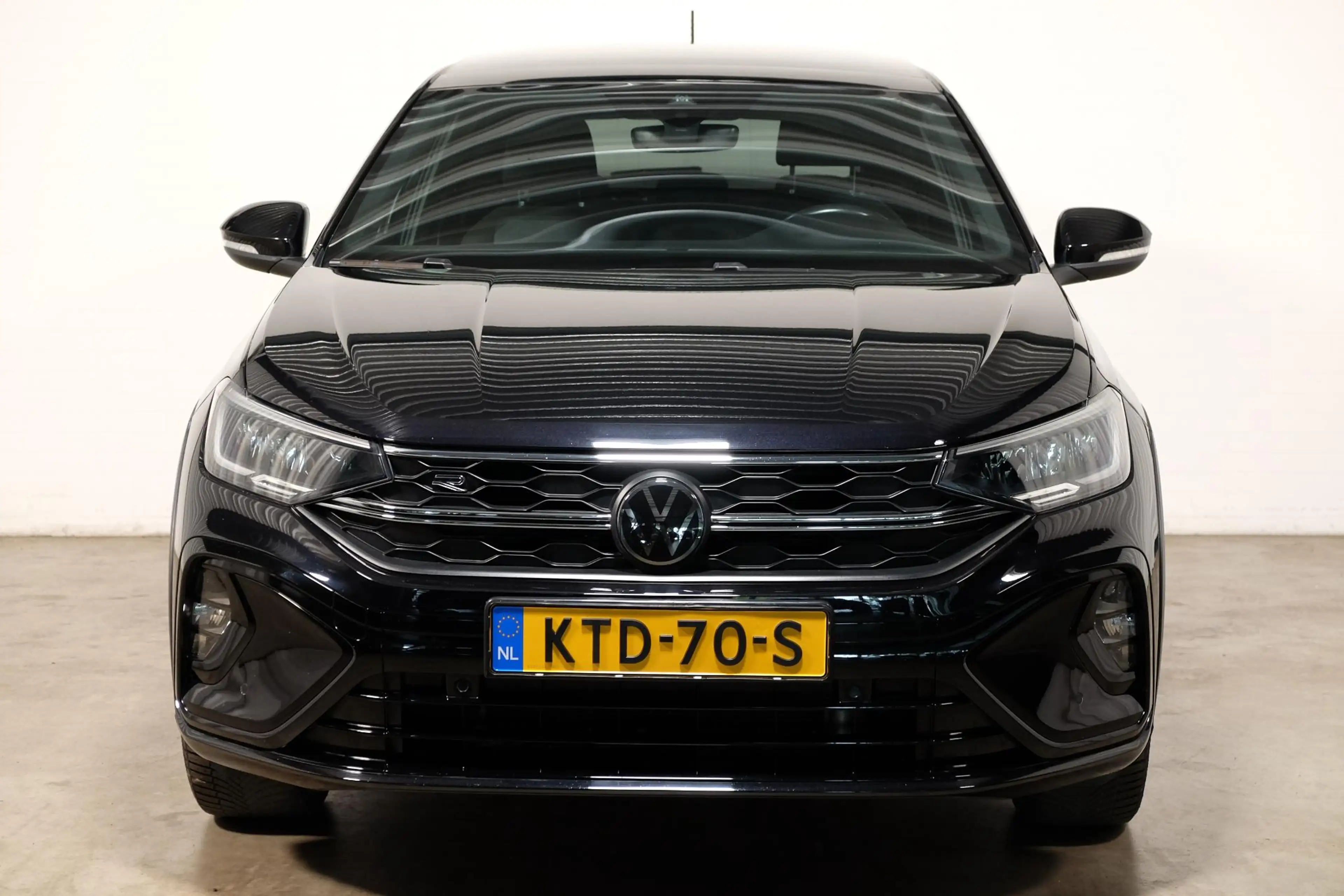 Volkswagen Taigo 1.0 TSI R-Line Business — photo 6