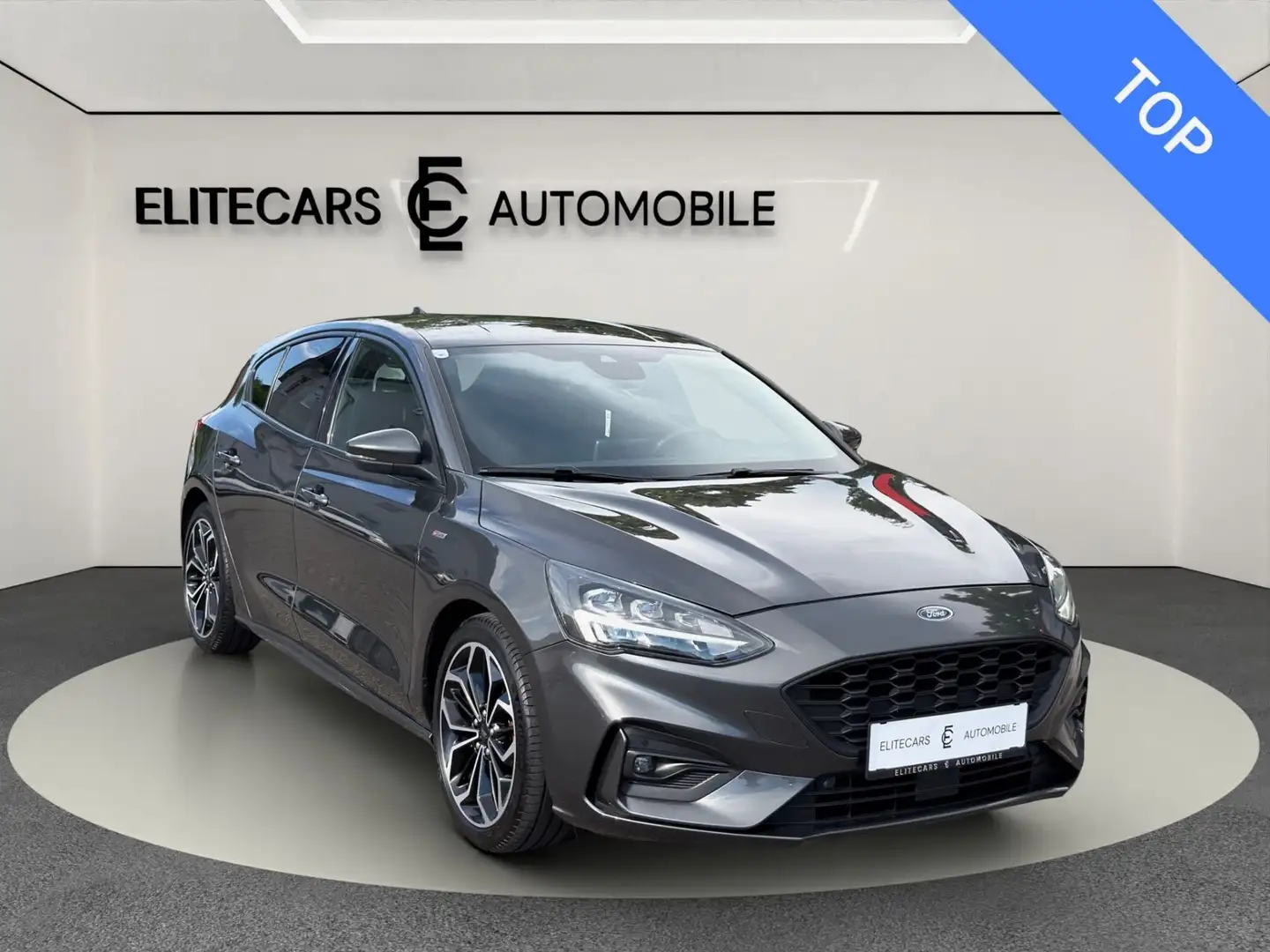 Ford Focus 1.0 EcoBoost ST-LINE / RÜCKKAMMERA / TEMPOMAT / S Silber - 1