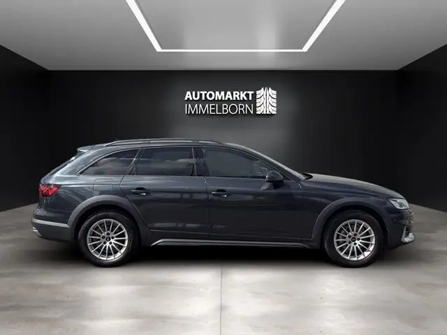 Audi A4 view 7