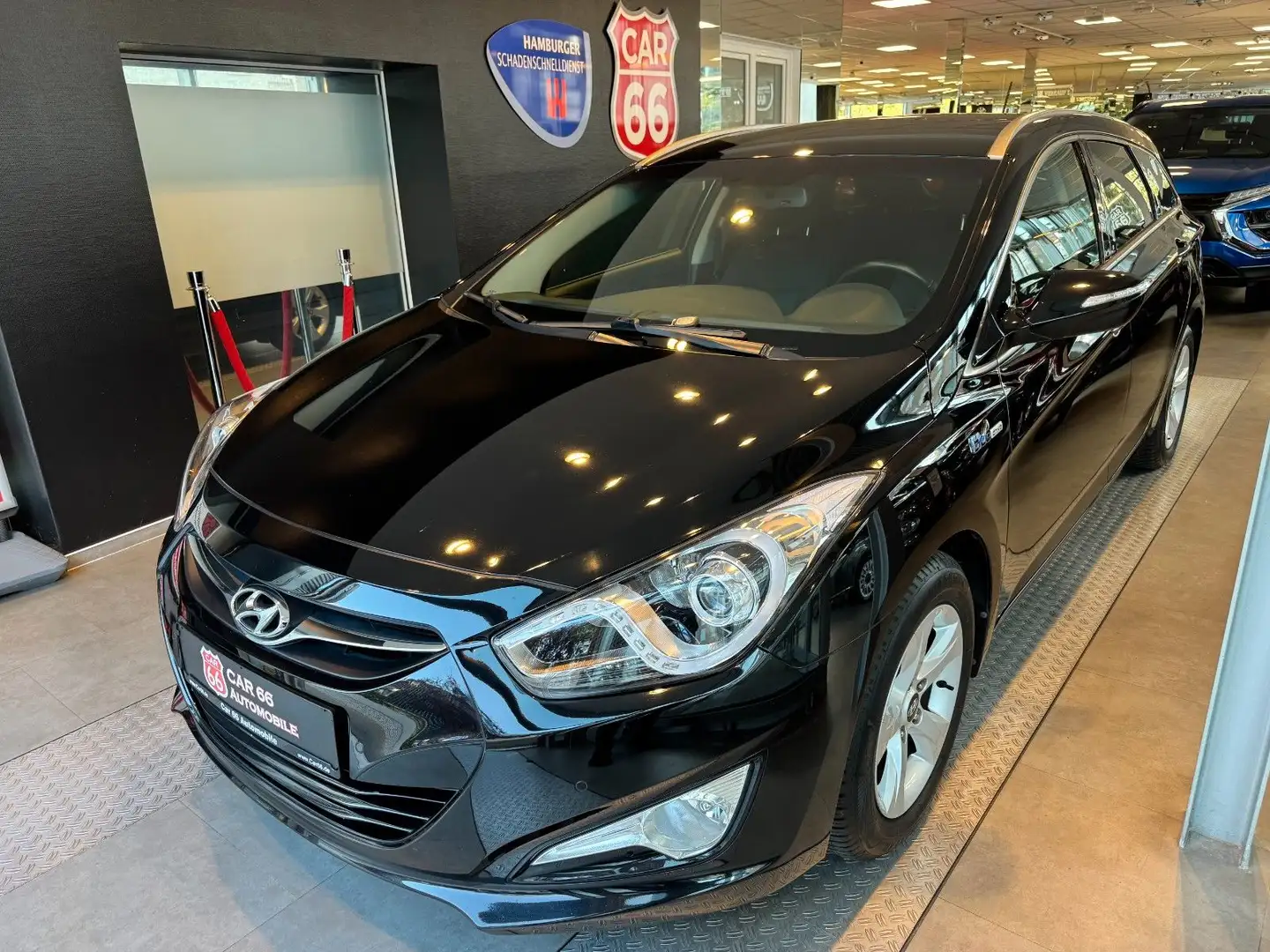 Hyundai i40 cw Schwarz - 1