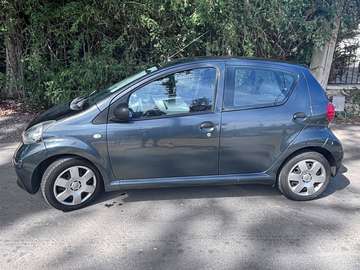 Aygo 1.0i VVT-i Blue