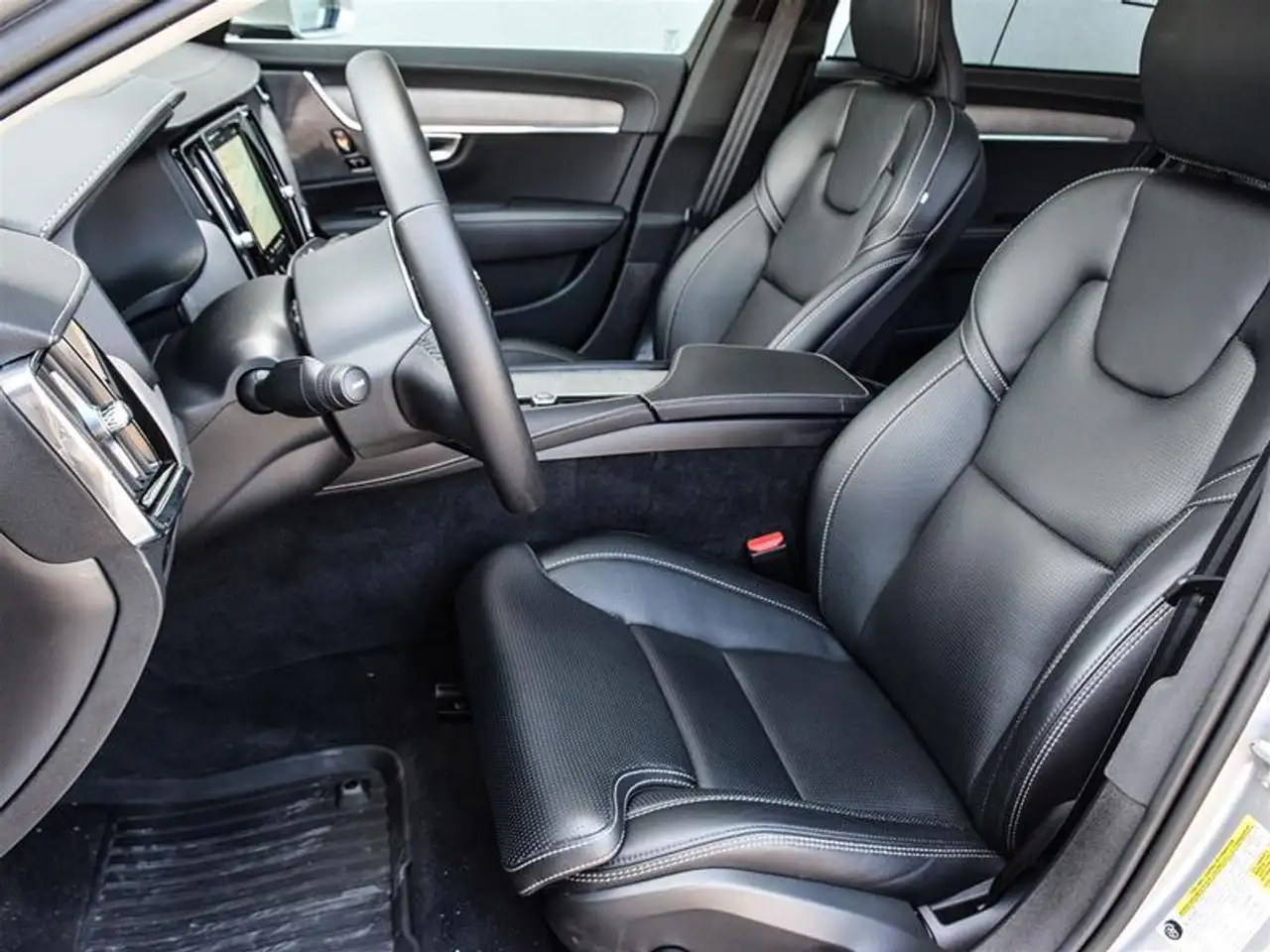 Volvo S90 снимка Volvo S90