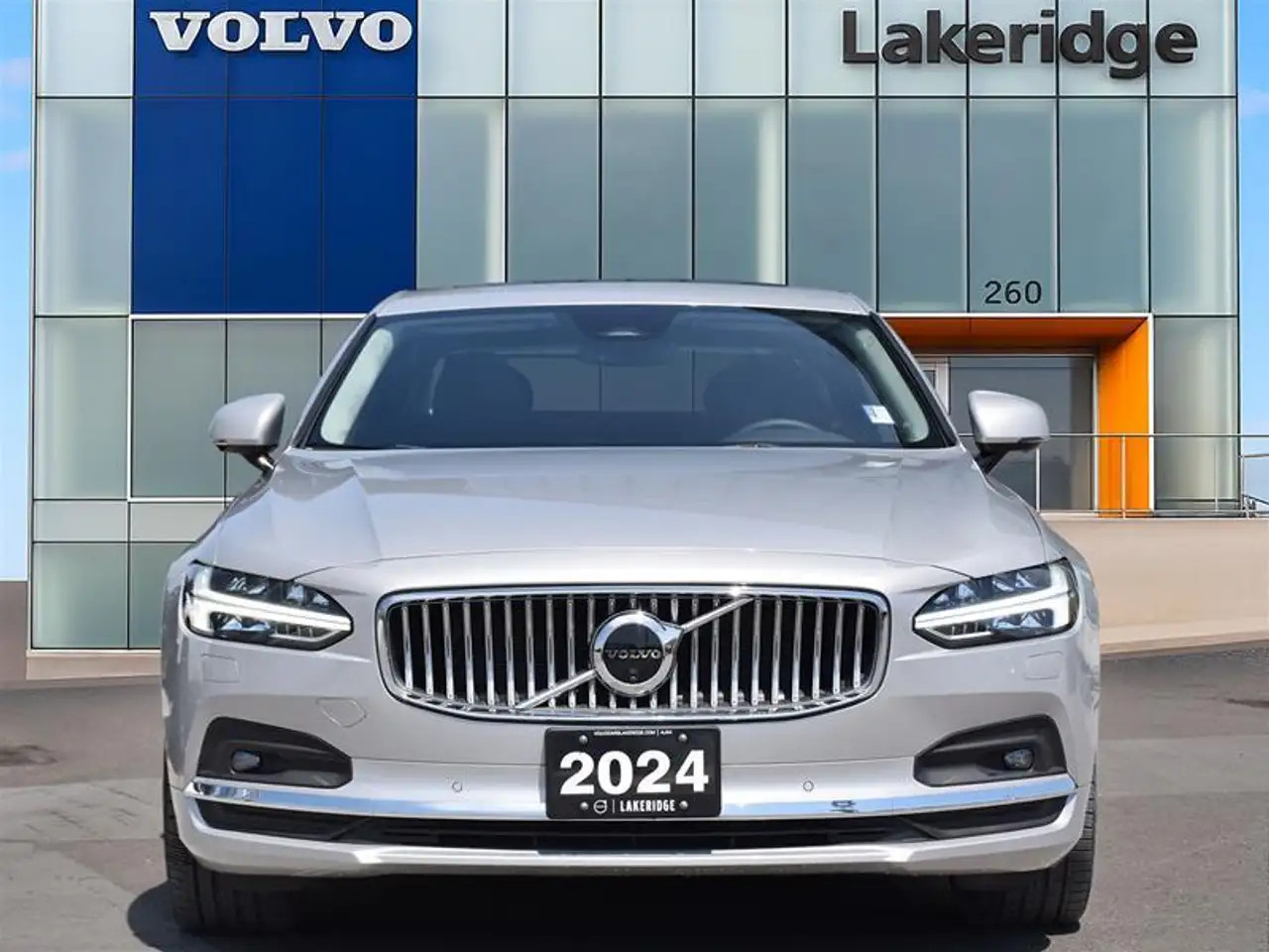 Volvo S90 снимка Volvo S90