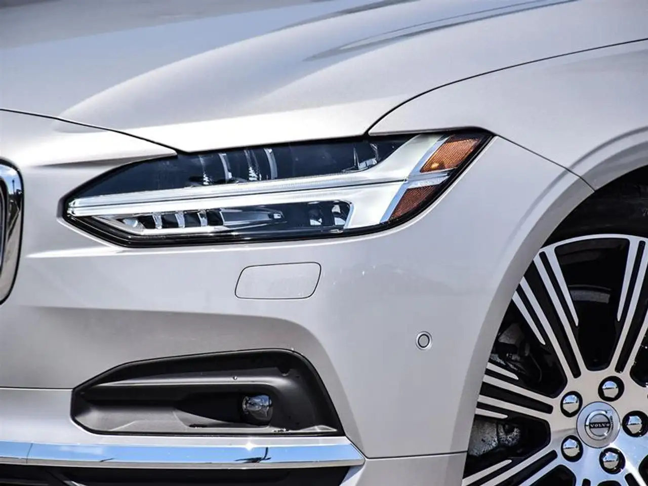 Volvo S90 снимка Volvo S90