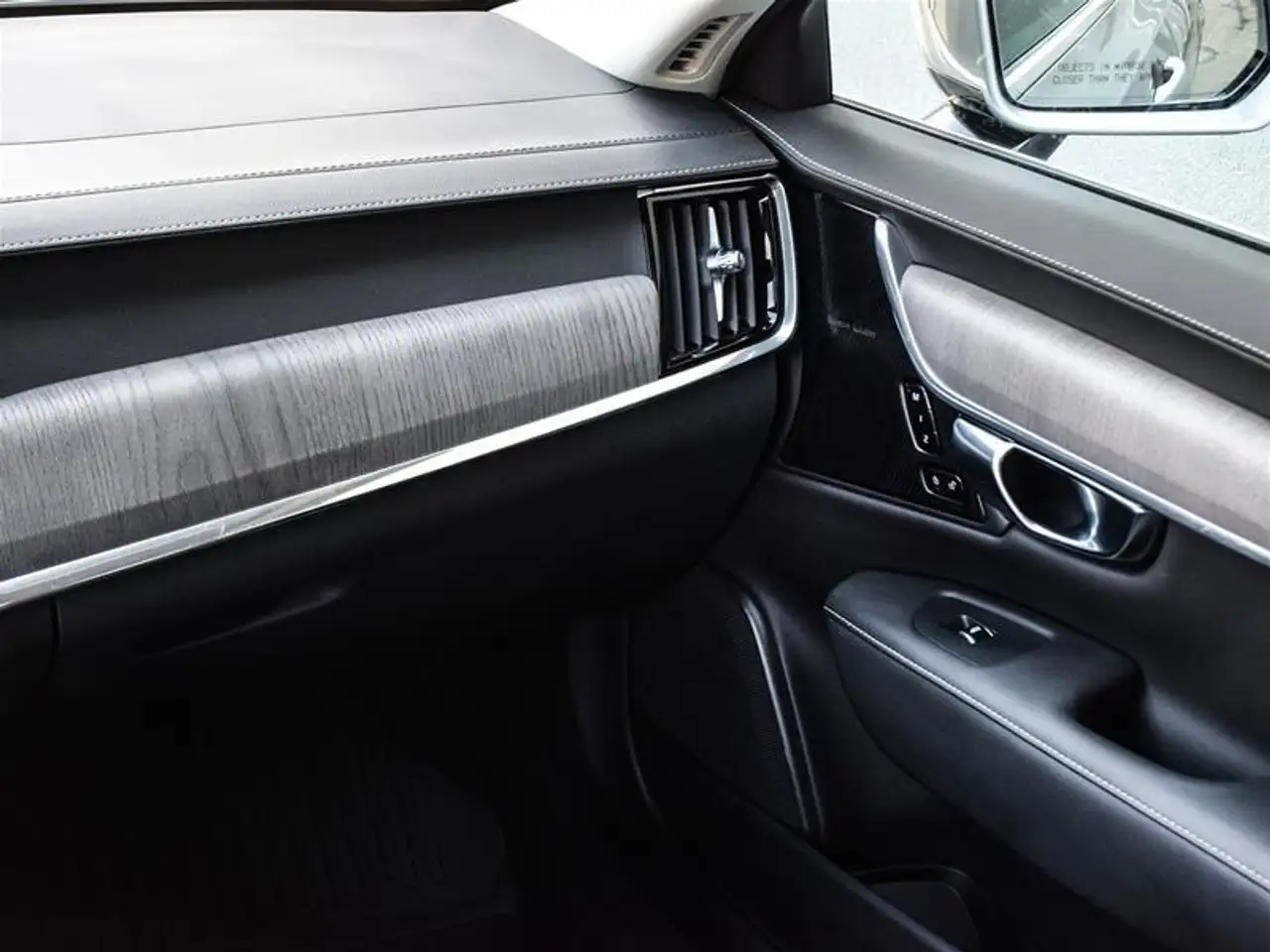 Volvo S90 снимка Volvo S90