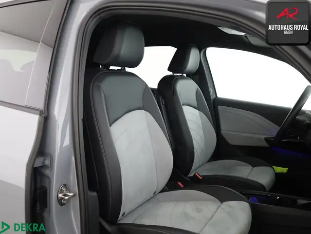 Volkswagen Id.3 view 11