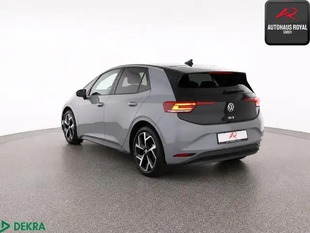 Volkswagen Id.3 view 3