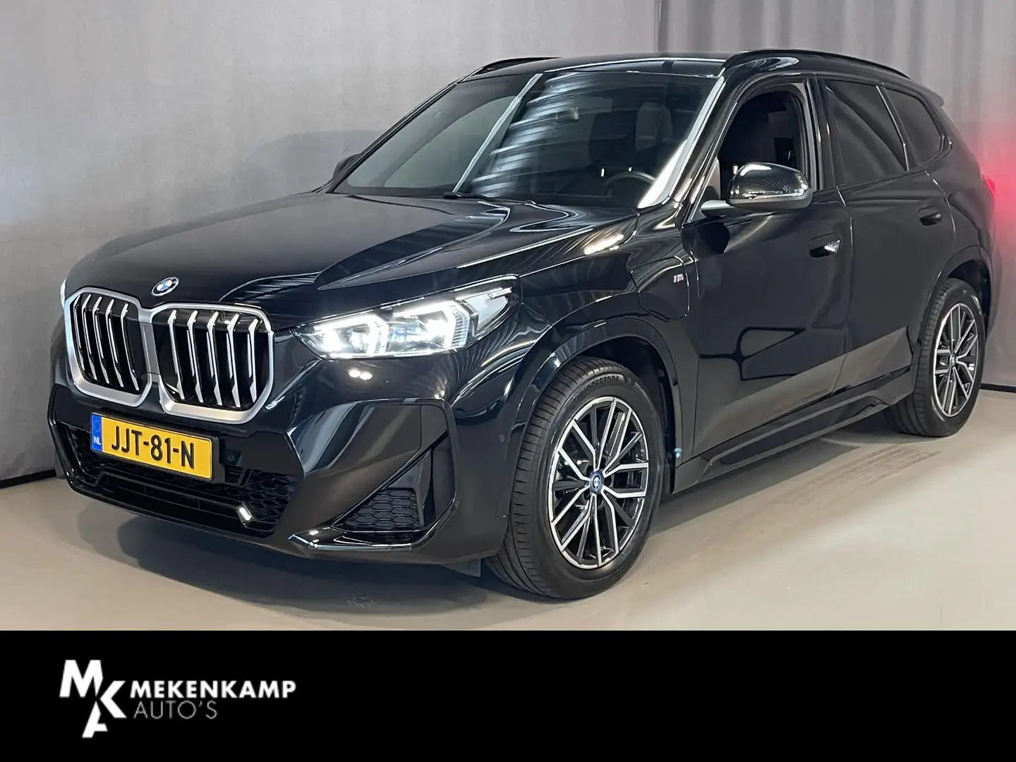BMW X1 xDrive 25e M-Sport Shadow Line 18''/Sportstoelen/K Zwart - 1