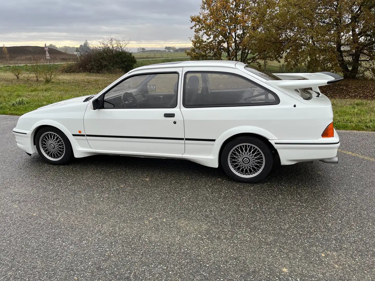 Ford Sierra 2.0i Tbo RS Cosworth / ETAT EXCEPTIONNEL Wit - 2