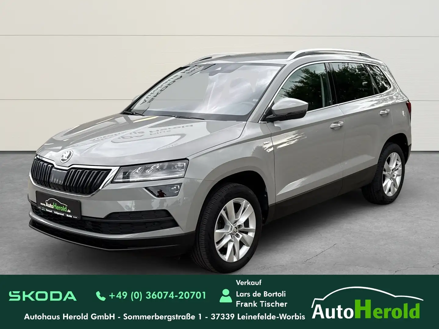 Skoda Karoq Clever 1.5 TSI 110kW+AHK+el.HK+NAVI+ACC Grau - 1