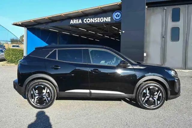 Peugeot 2008 view 17