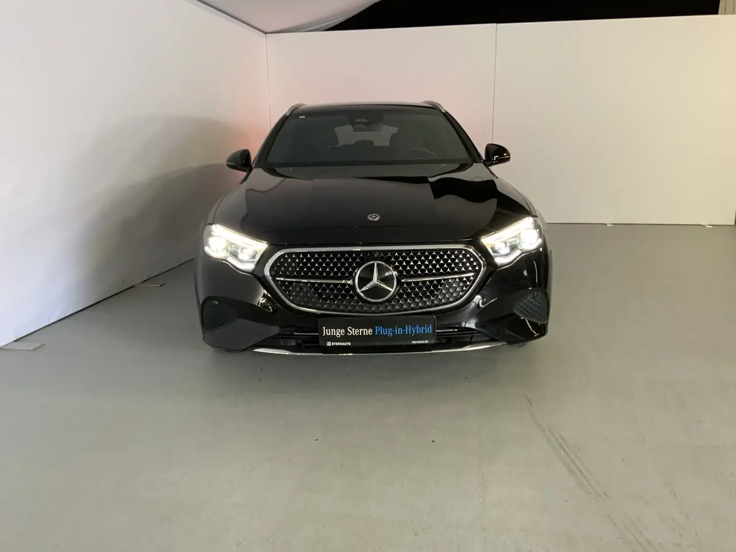 Mercedes-Benz E 300 E 300 de T AVANTGARDE Burmester4D DigiLight 360° Schwarz - 2