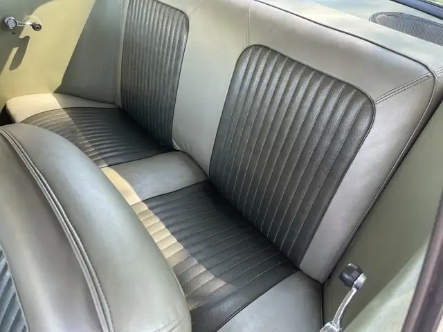 Ford Mustang view 10