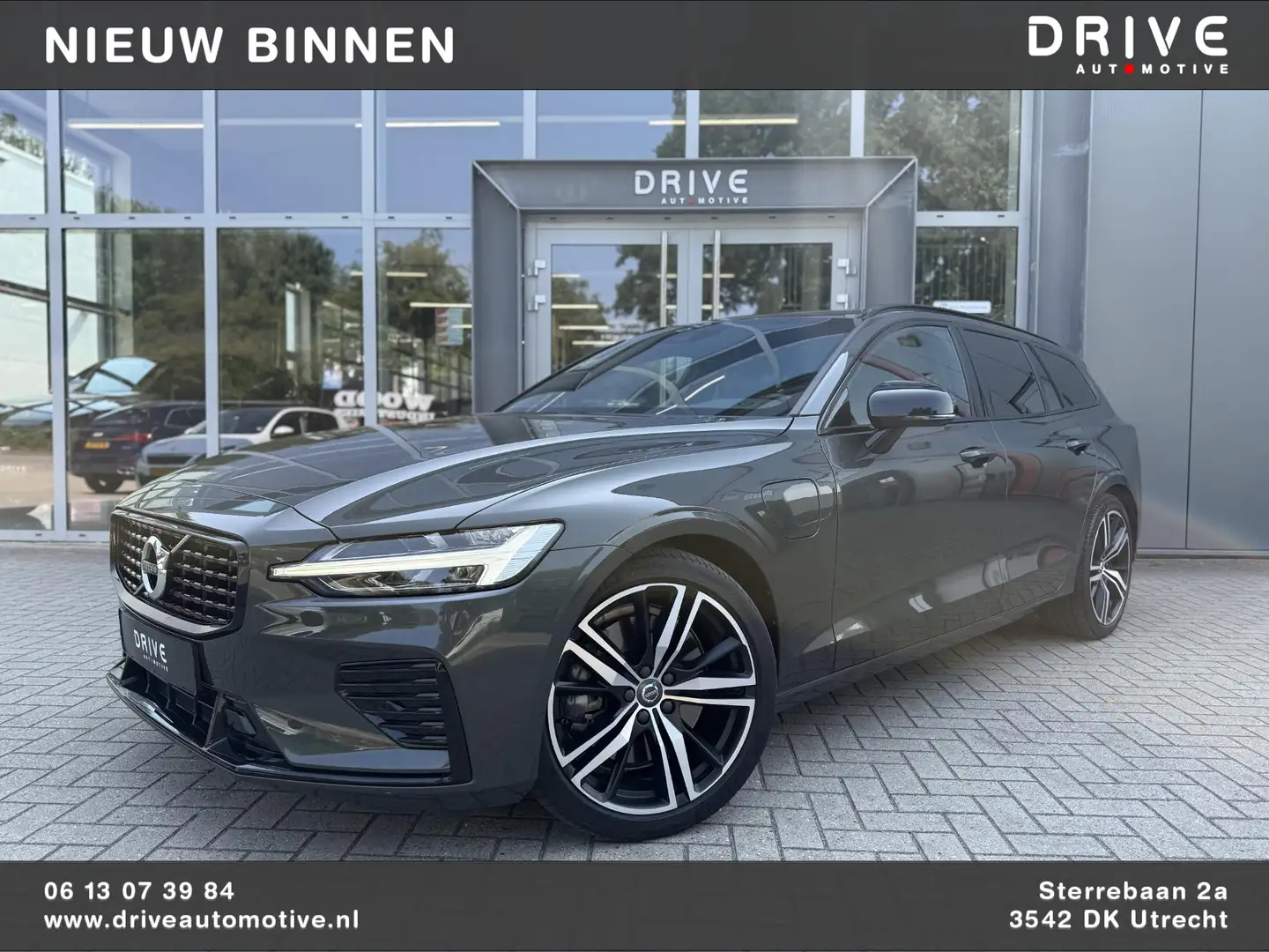 Volvo V60 T6 PHEV AWD R-Design |Pine Grey|Trekhaak|Luxury Se Gris - 1