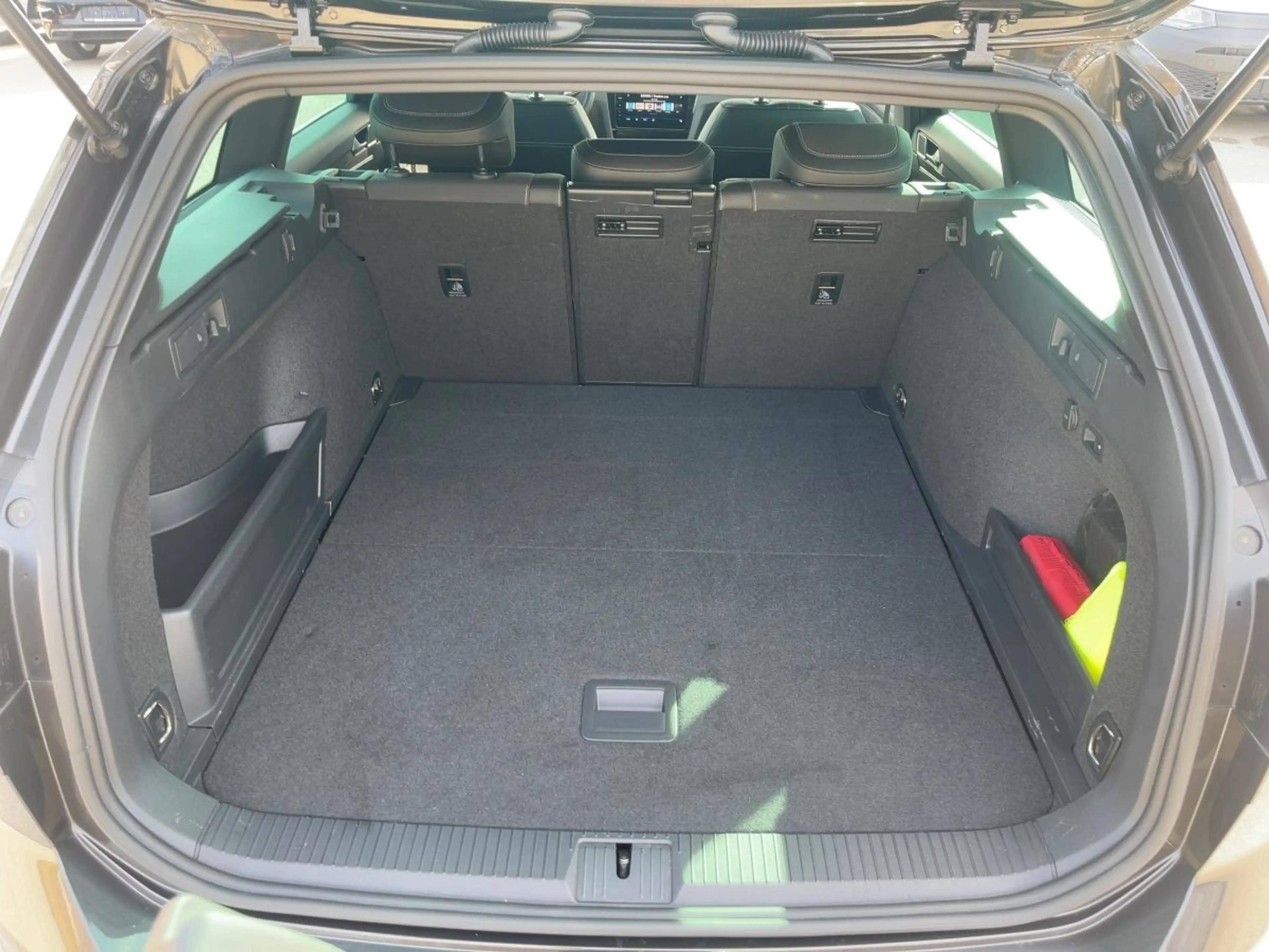 Volkswagen Passat Alltrack Passat Variant ALLTRACK 2.0 TDI DSG 4M AHK ACC S — photo 7