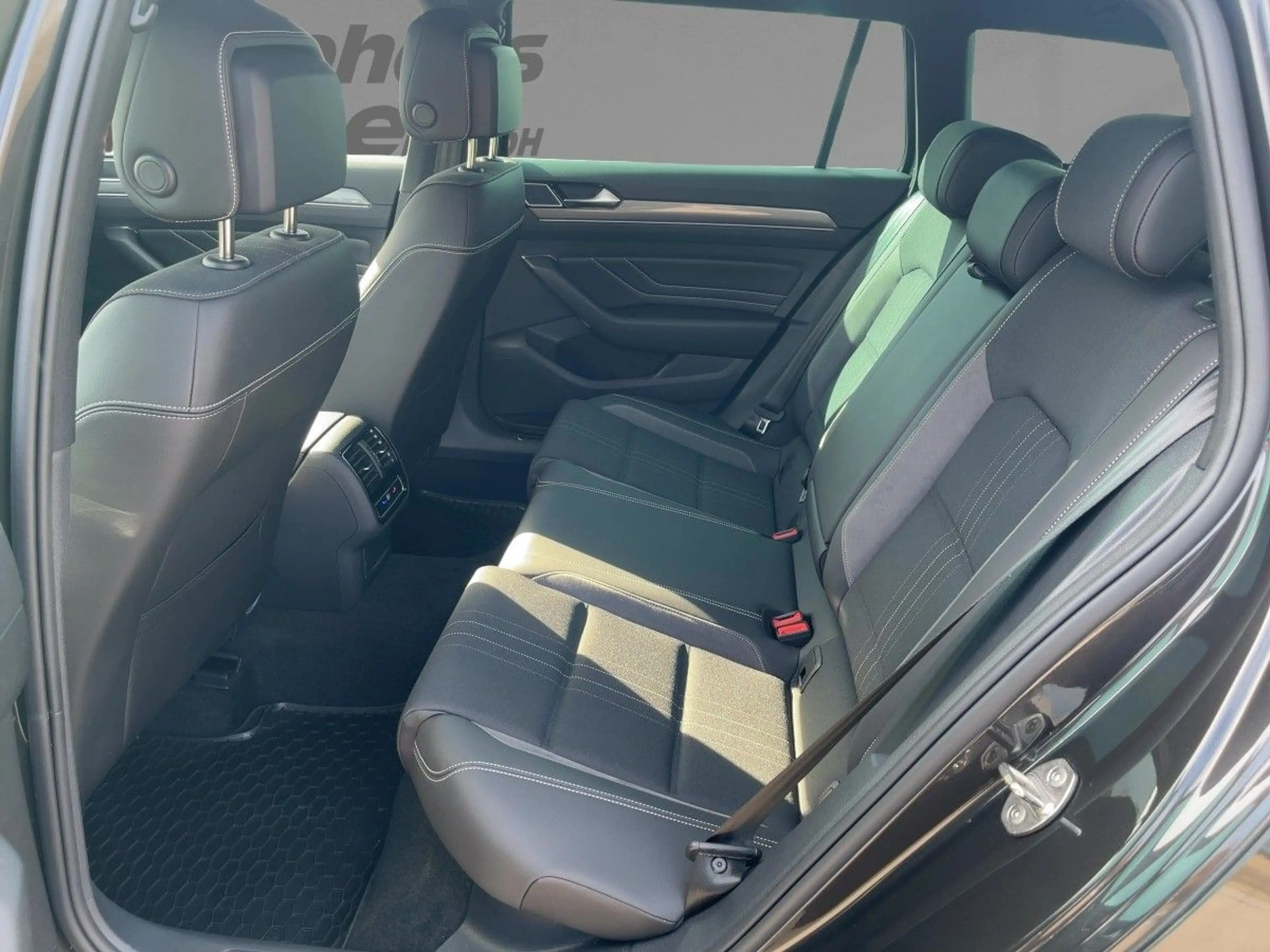 Volkswagen Passat Alltrack Passat Variant ALLTRACK 2.0 TDI DSG 4M AHK ACC S — photo 10