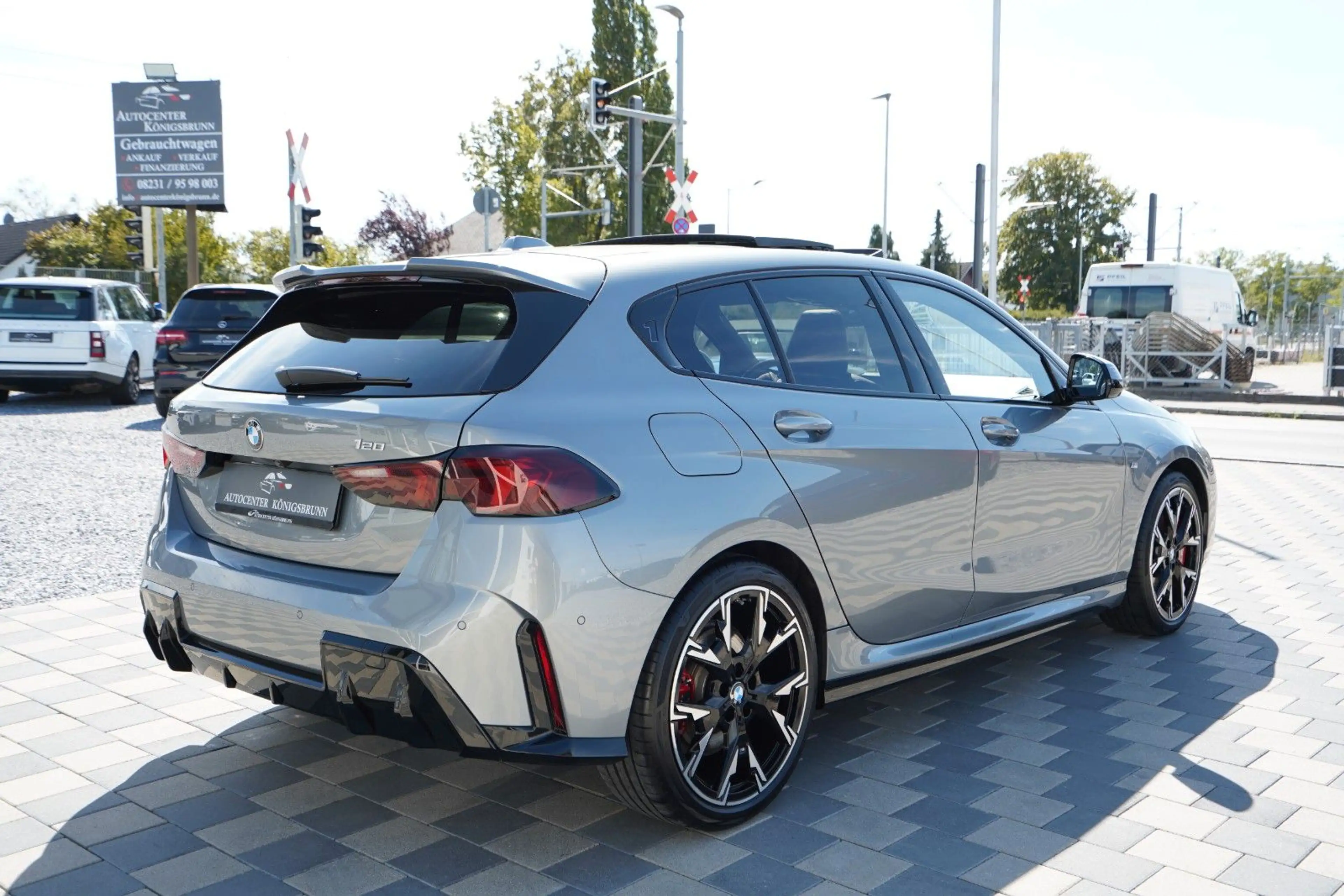 BMW 120 i M Sport Pro*1.Hand*360*Pano*HUD*H&K*Leder* — photo 5