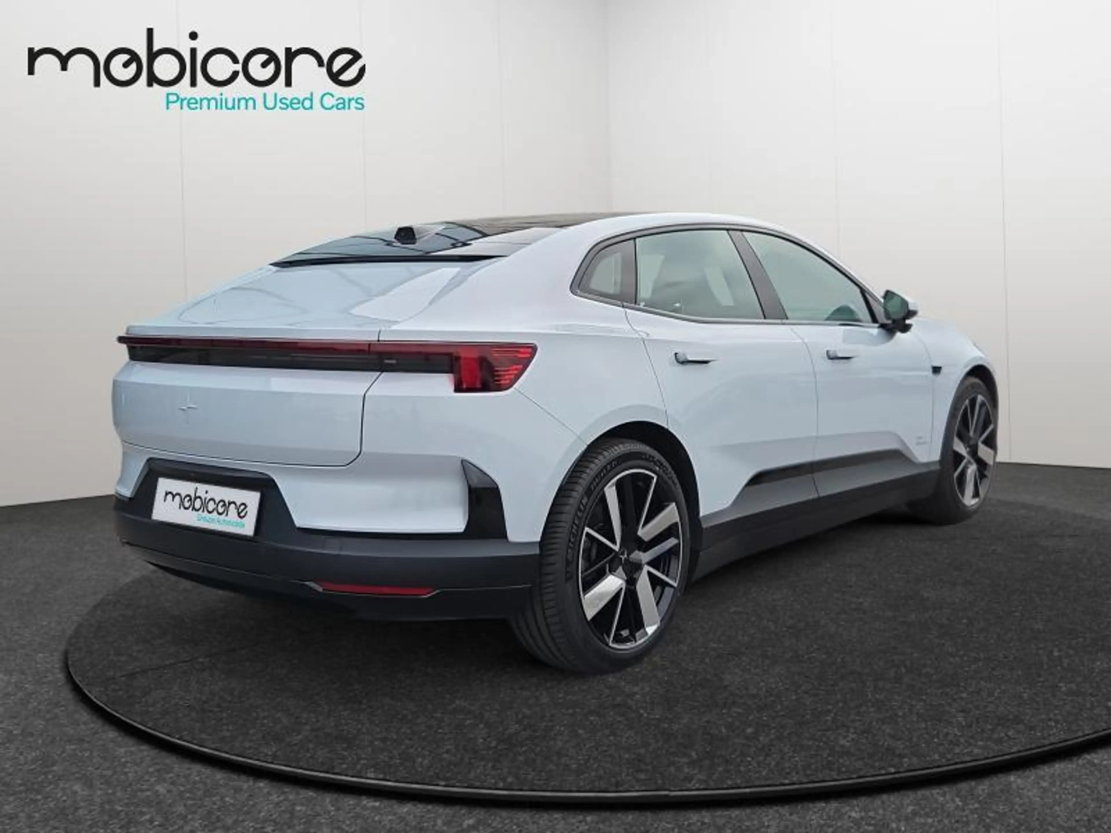 Polestar 4 Long Range Single Motor MY25 — photo 4