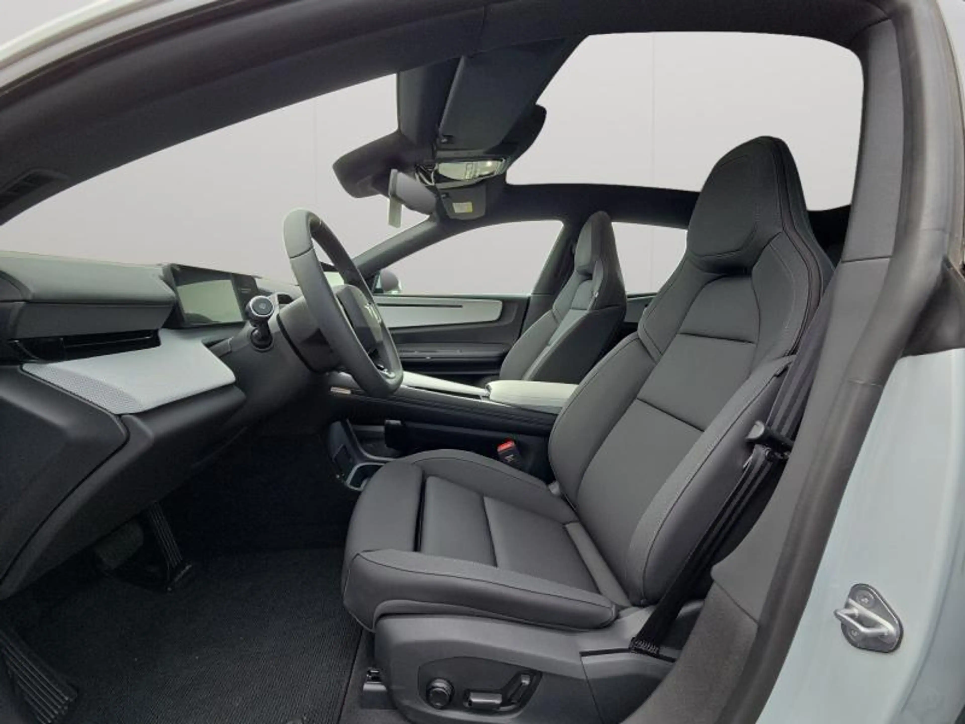 Polestar 4 Long Range Single Motor MY25 — photo 12