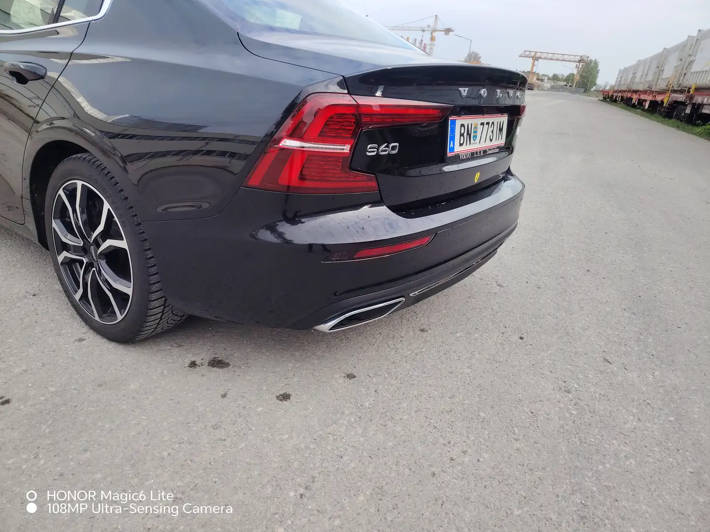 Volvo S60 S60 T8 AWD Recharge PHEV Inscription Geartronic Inscription Schwarz - 2