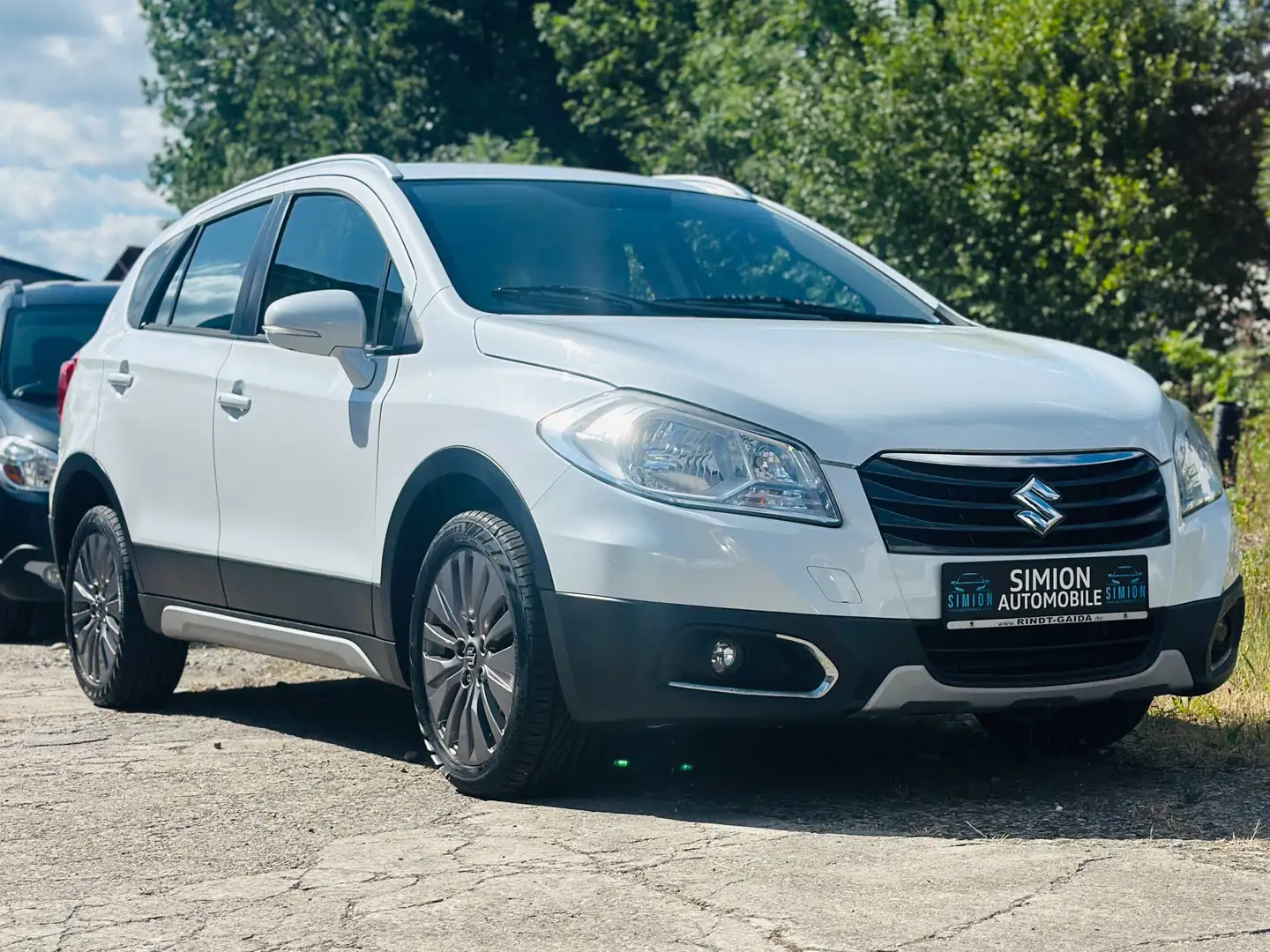 Suzuki SX4 S-Cross 4x4/ Standheizung/ INSP & TÜV NEU Blanc - 1