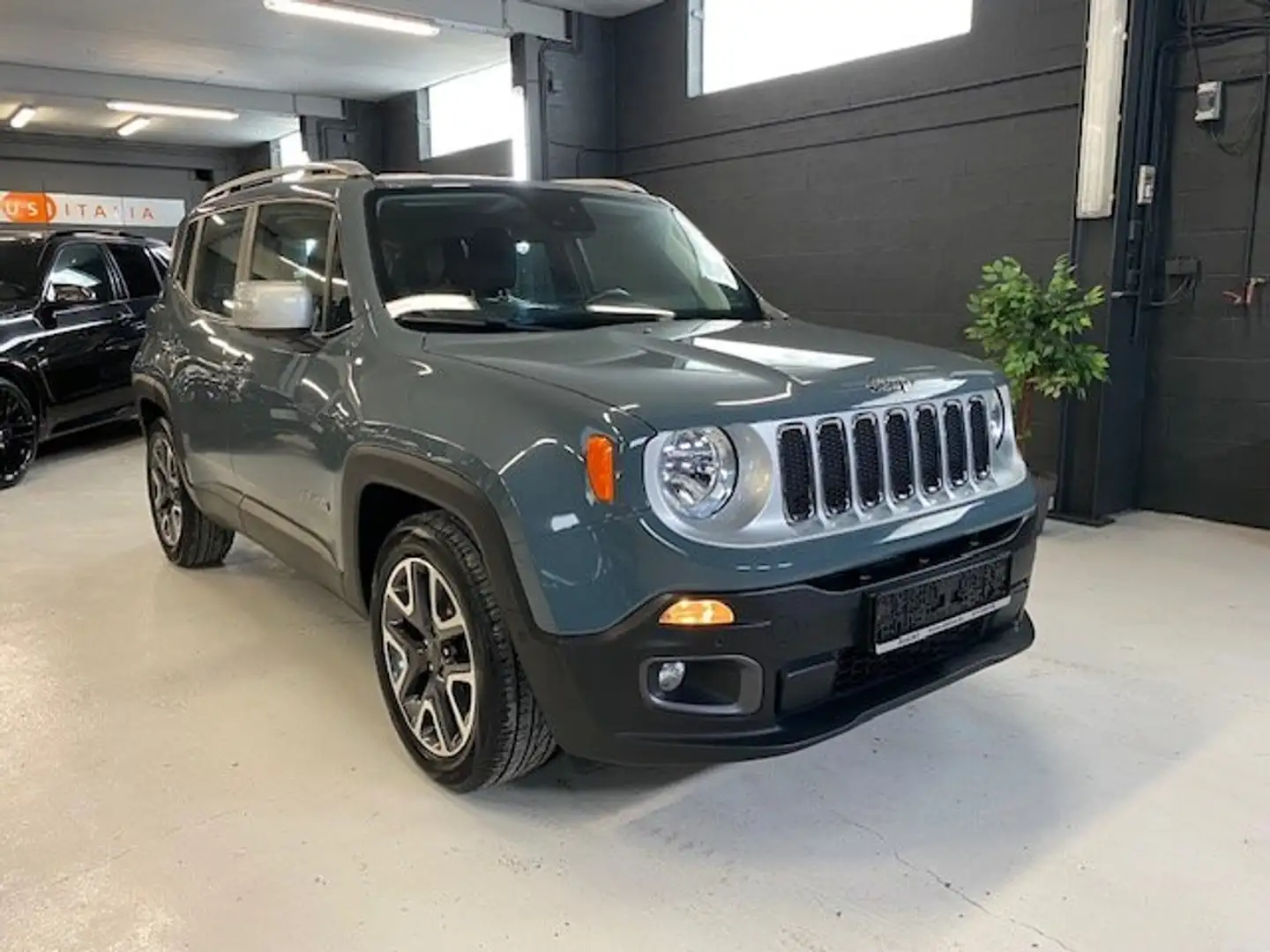 Jeep Renegade 1.4 Turbo 4x2 Limited **MARCHAND & EXPORT** Grau - 1