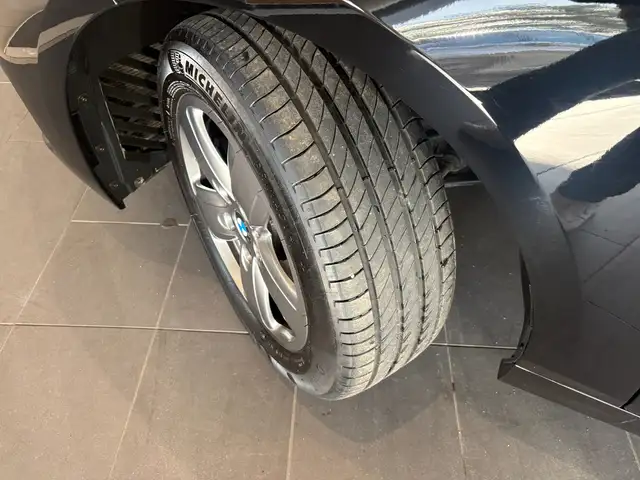BMW 1 Series view 2