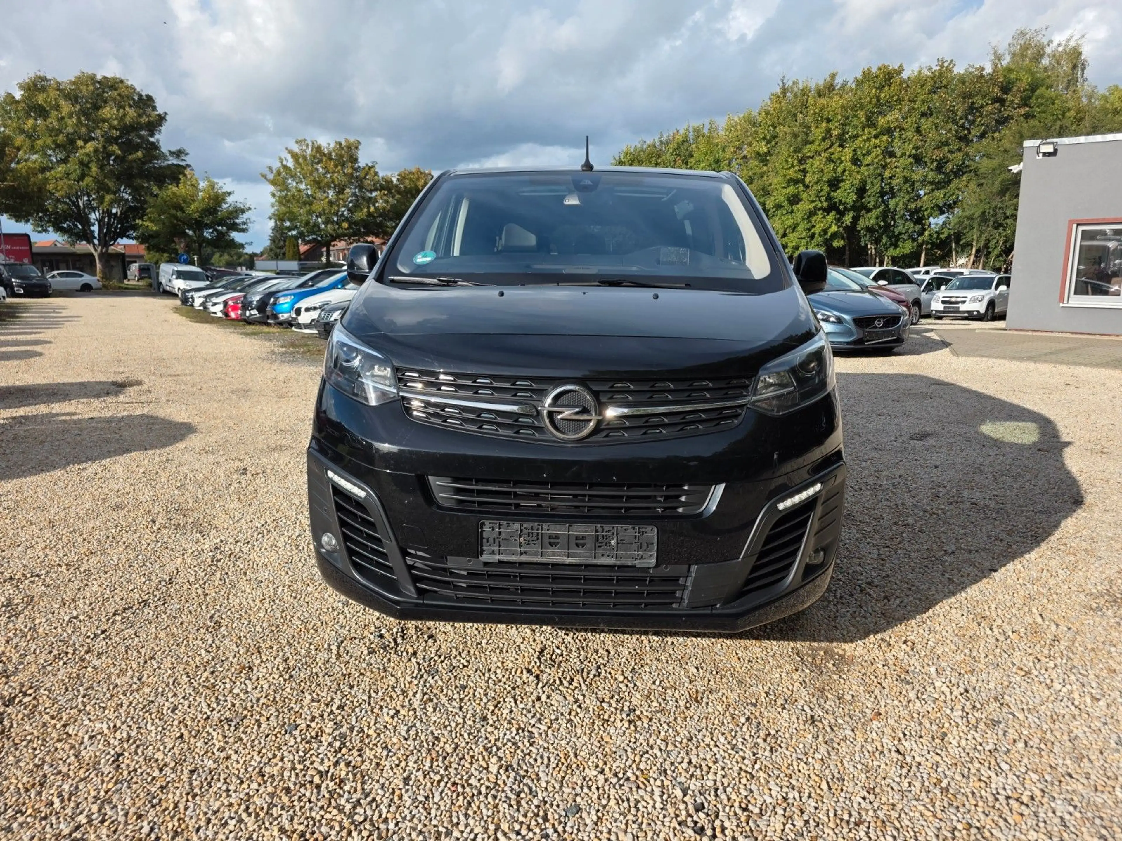 Opel Zafira Life Zafira 2.0 8 Sitze-VollederElegance M-TÜV08 2027 — photo 2