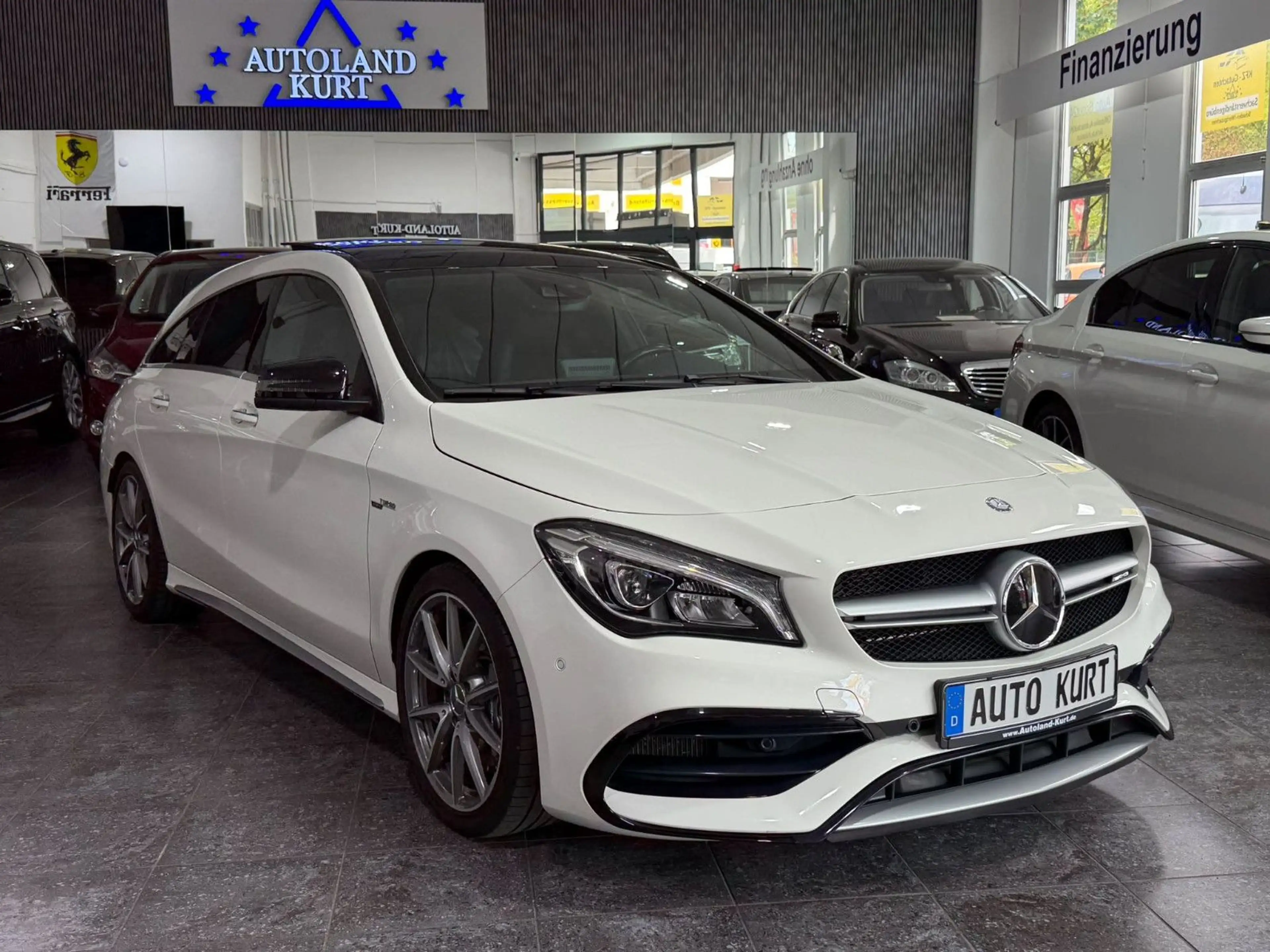 Mercedes-Benz CLA 45 AMG *4-Matic*Pano*ILS*Navi* — photo 4