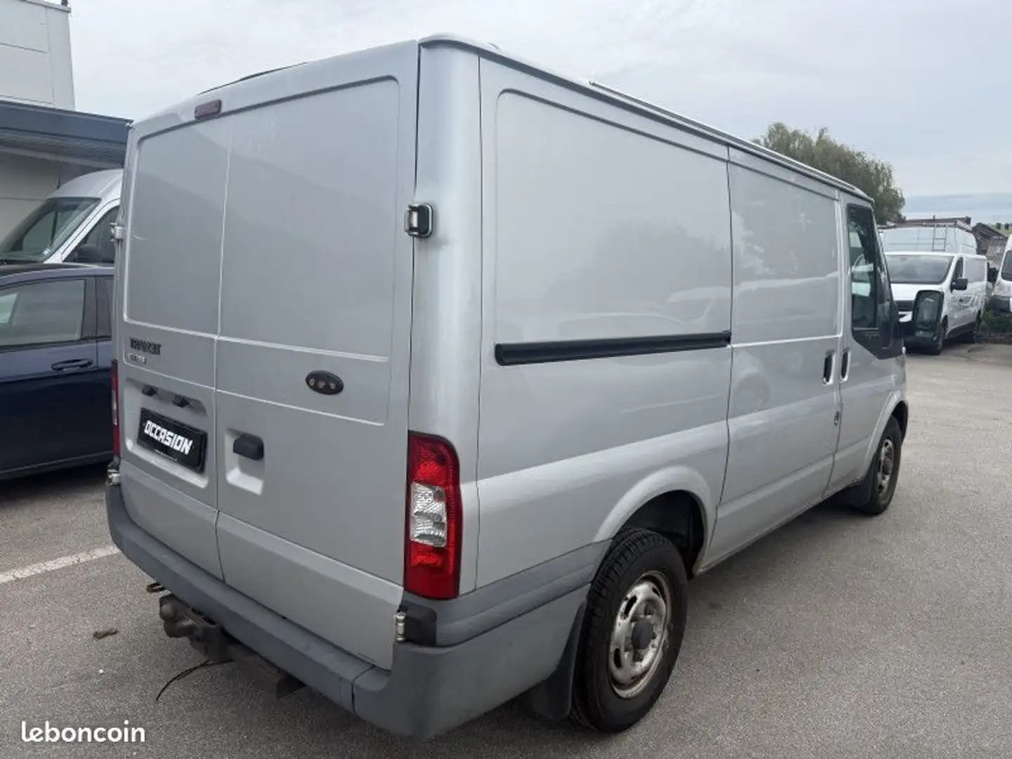 Ford Transit FG 280C 2.2 TDCI 100CH TRACTION Grau - 2