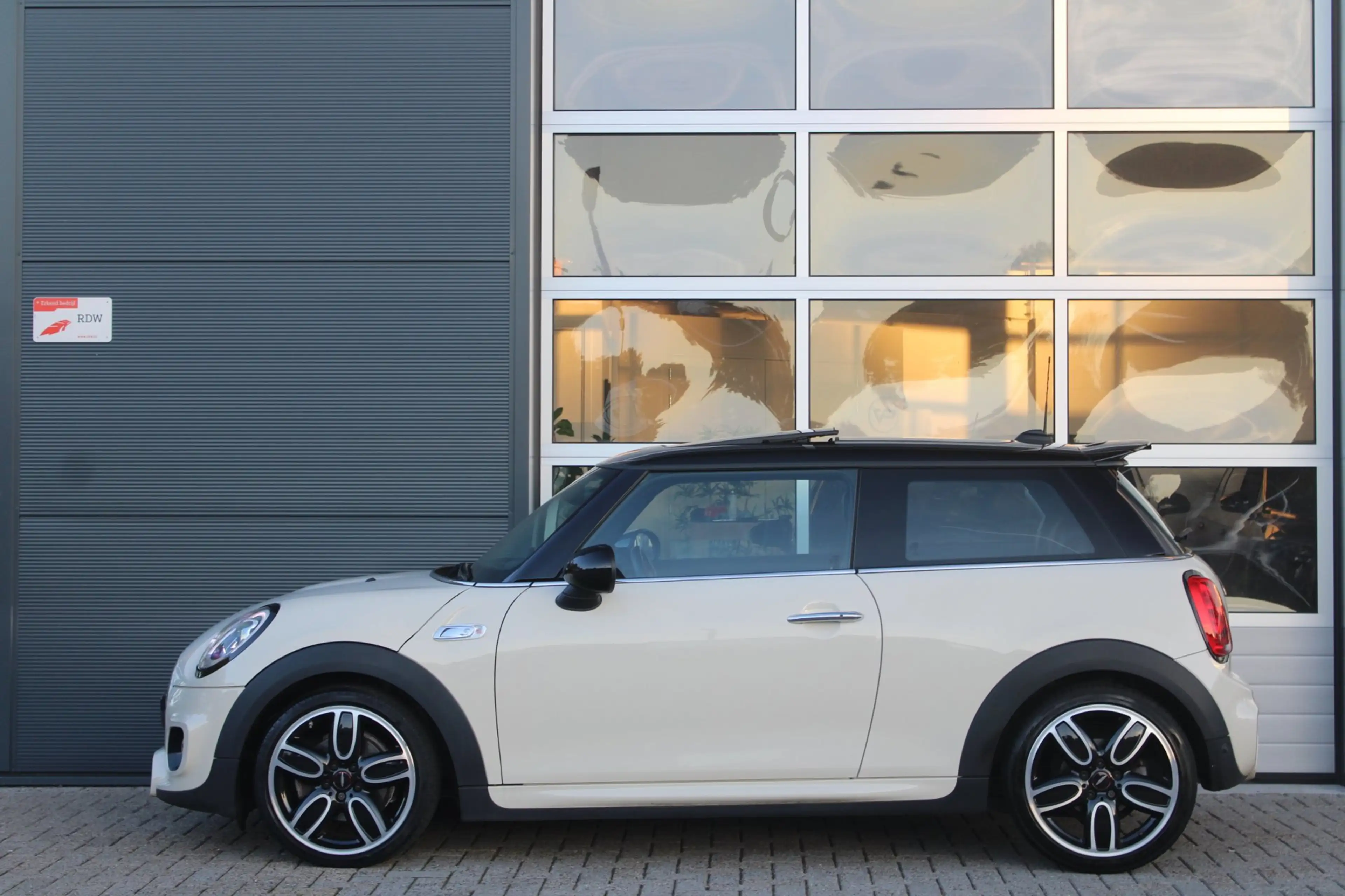 MINI John Cooper Works S 2.0 192pk JCW Org. NL | Pano | HK | Head-up — photo 8