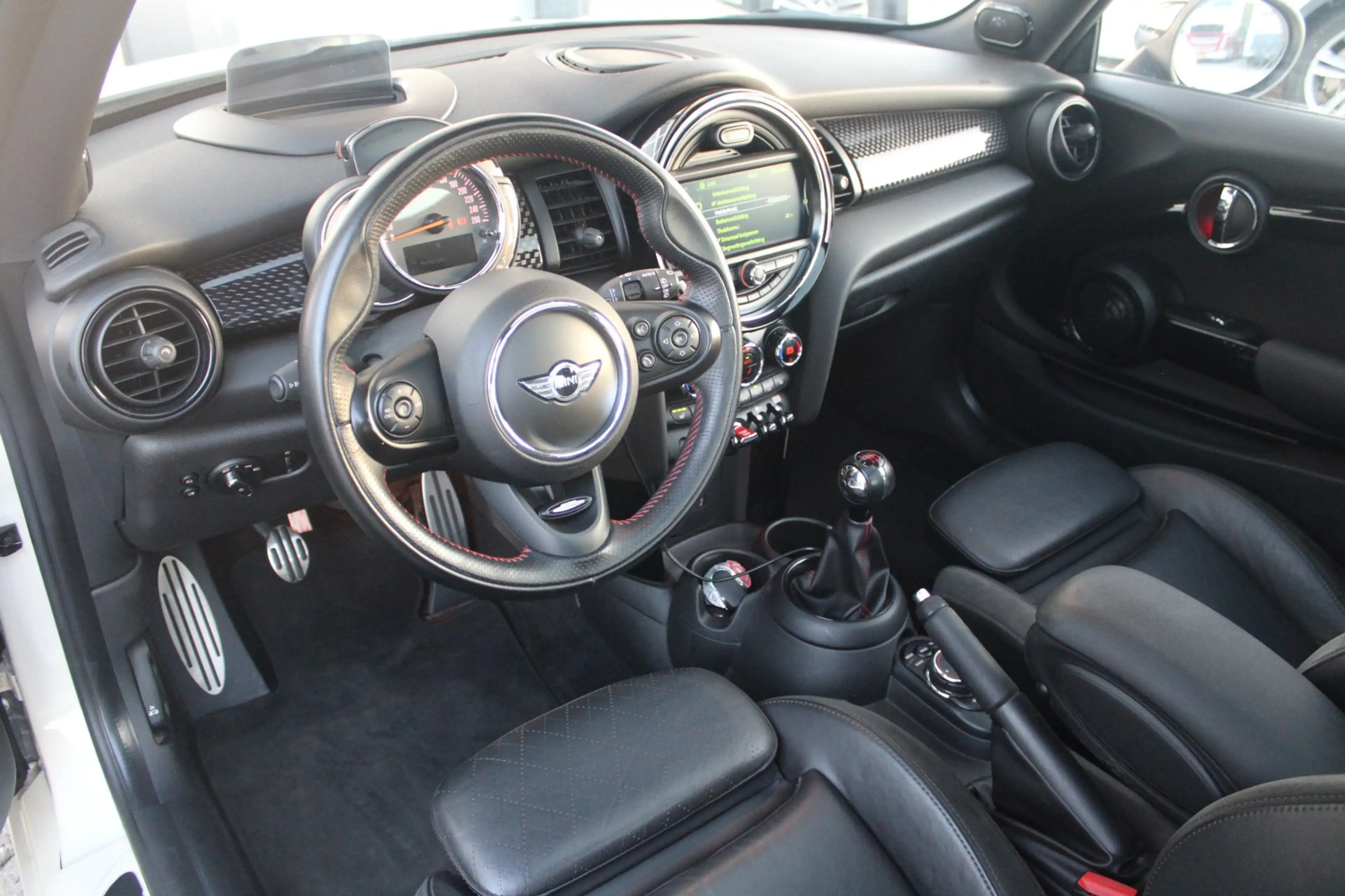 MINI John Cooper Works S 2.0 192pk JCW Org. NL | Pano | HK | Head-up — photo 4