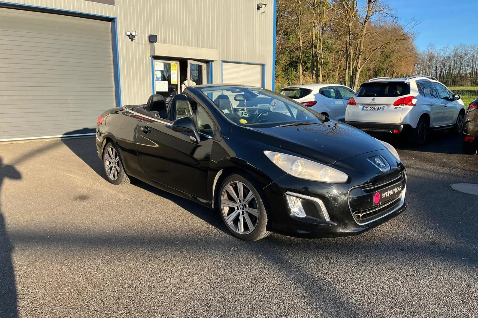 Peugeot 308 CC 2.0 HDi 16V 163 BVA COUPE CABRIOLET Féline PHASE 2 AUTOMATIQUE CUIR GTIE 12M Noir - 2