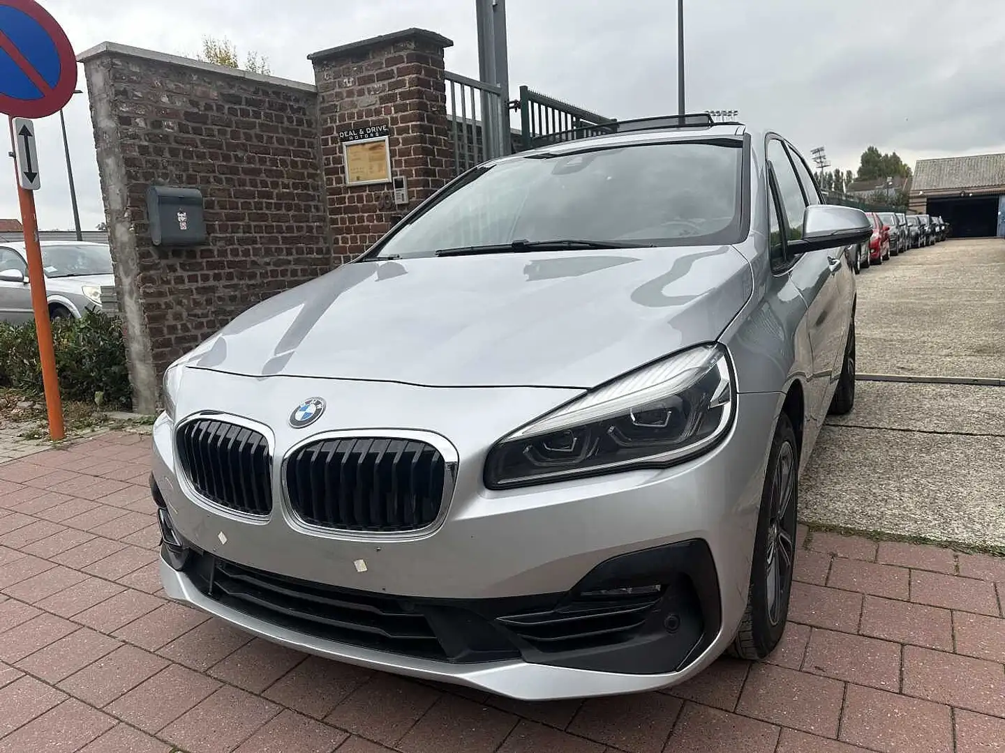 BMW 218 I Active Tourer 1.5 I MET 75DKM HANDELAARS & EXPOR Gris - 1