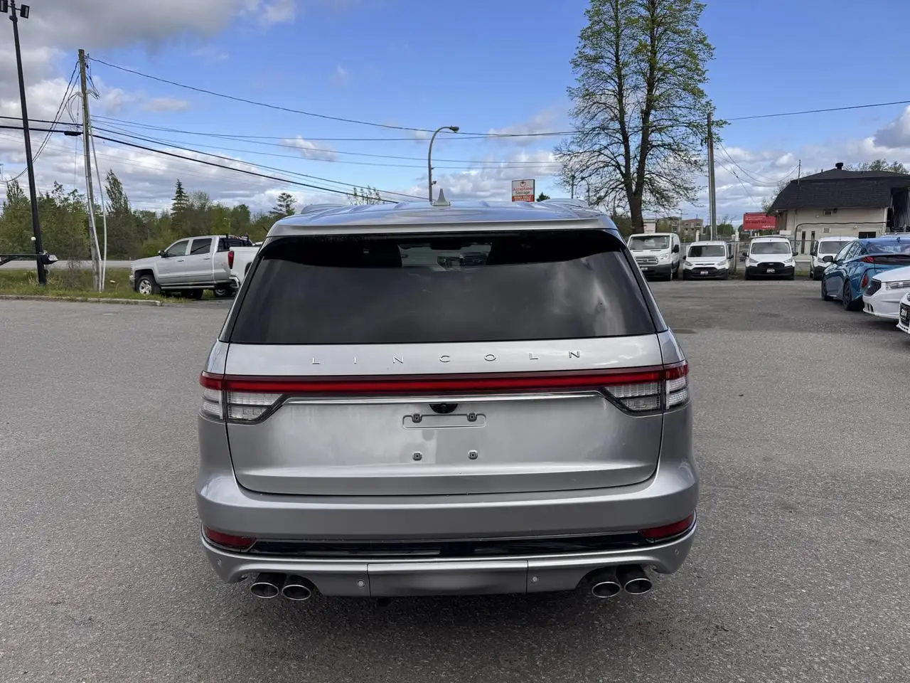 Lincoln Aviator снимка Lincoln Aviator