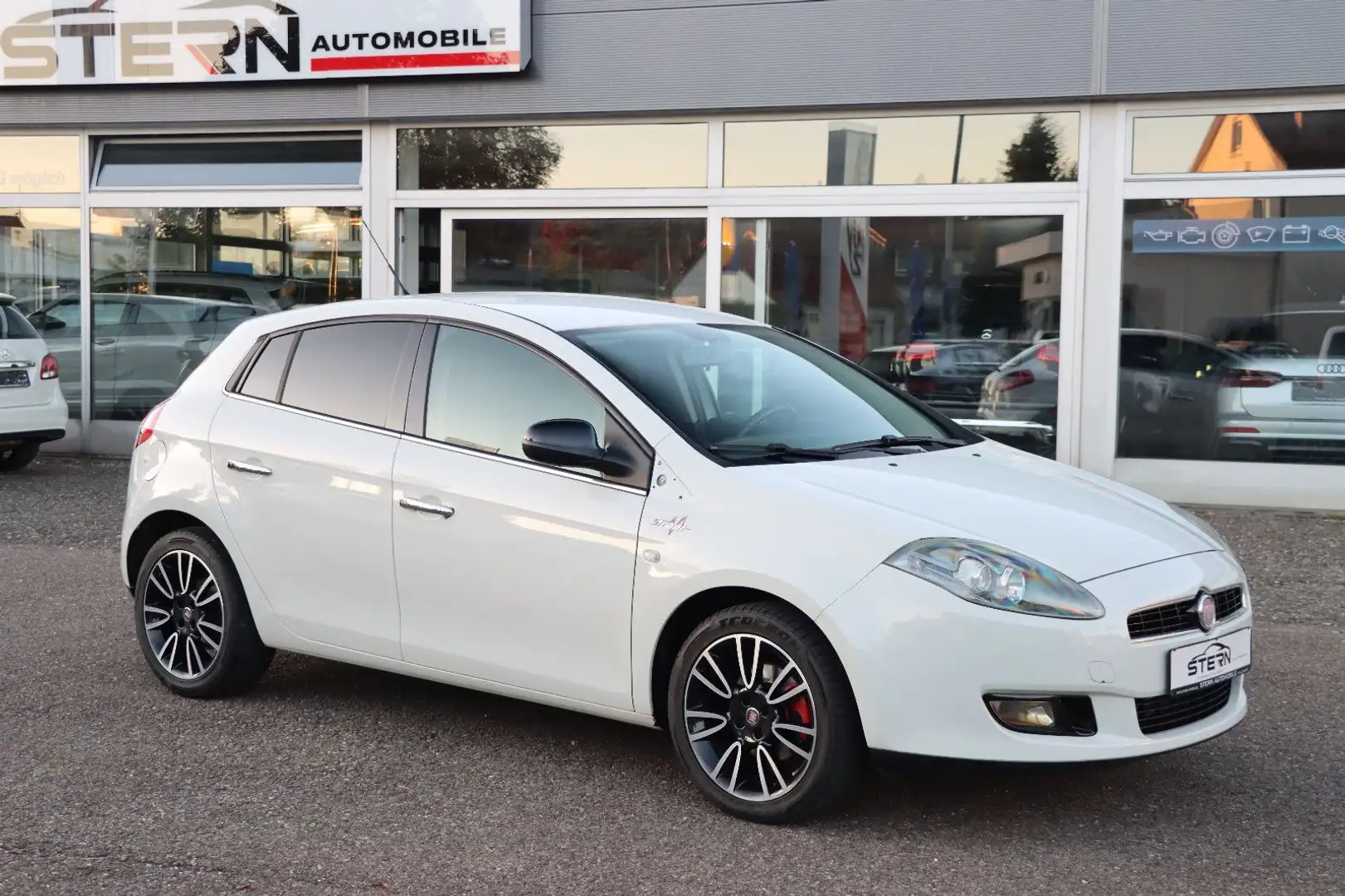 Fiat Bravo 1.4 16V T-JET Street l LEDER l KLIMA l Weiß - 1