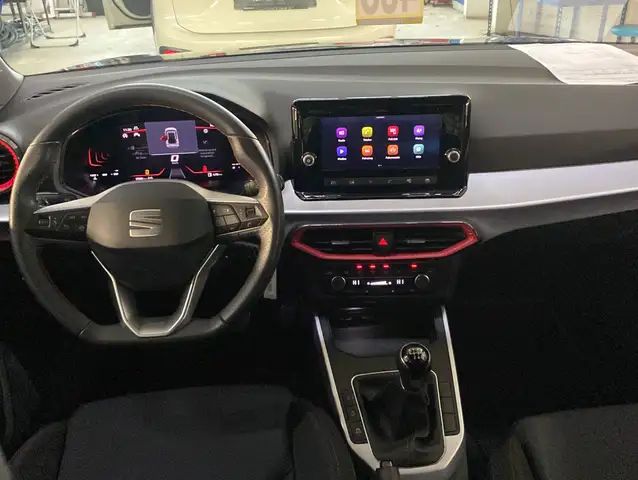 Seat Arona view 13