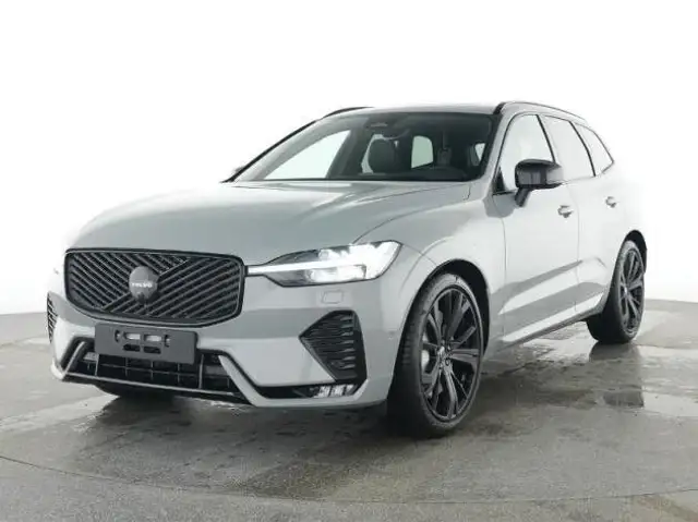Volvo XC60 B5 Plus Black Edition HEAD UP/PANO/AHK/360