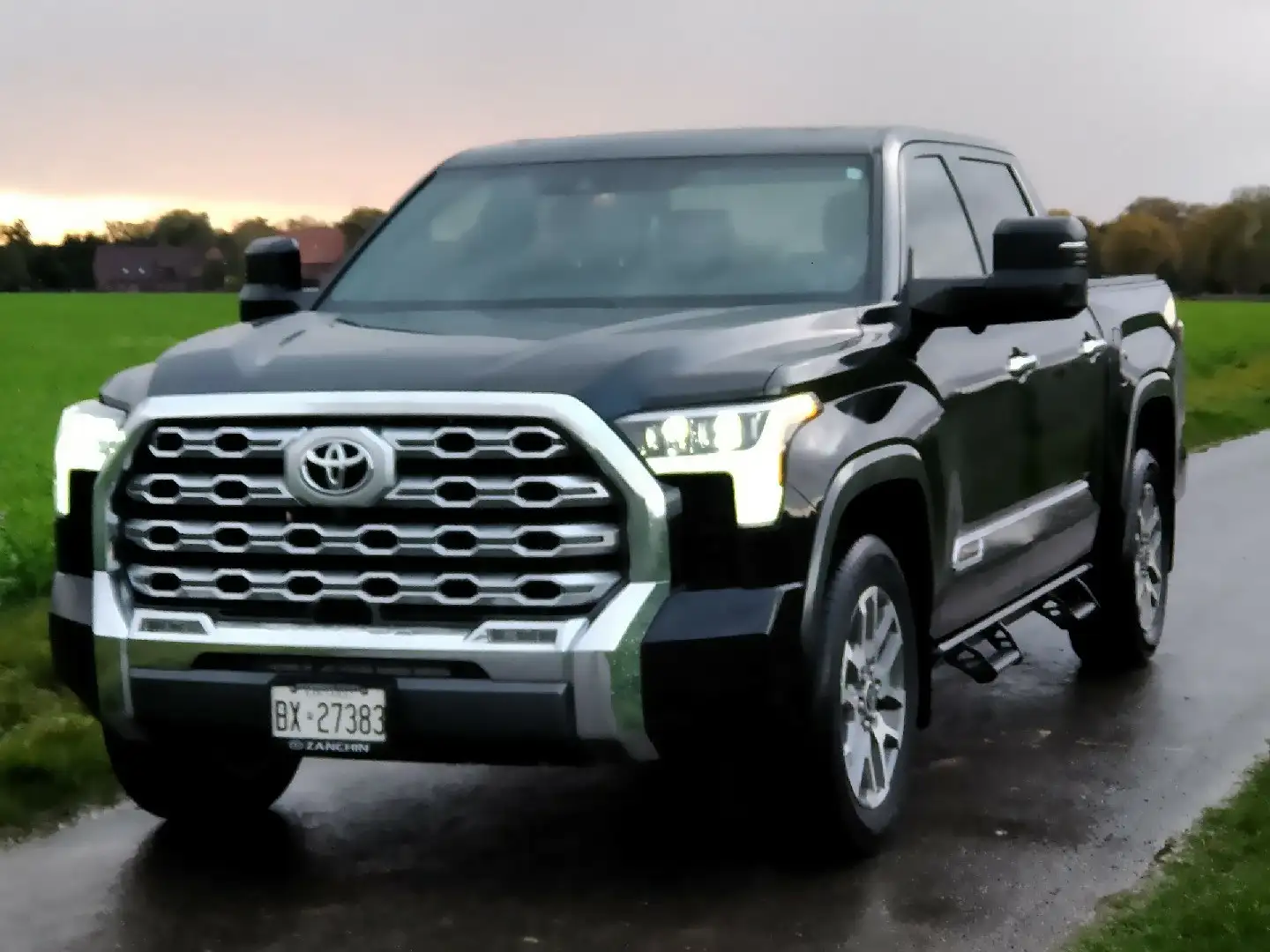 Toyota Tundra Edition 1794 Schwarz - 1