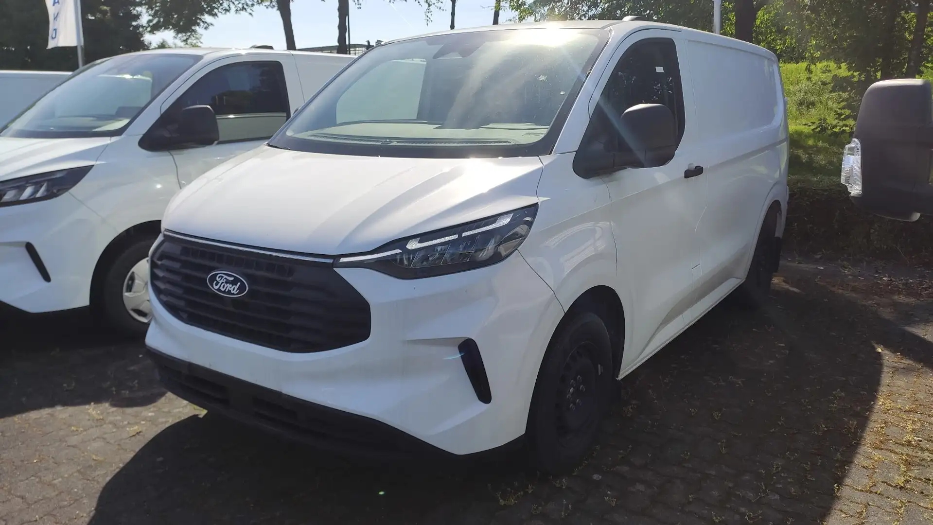 Ford Transit CUSTOM 280L1 TREND 110PS M6 FWD Blanc - 1